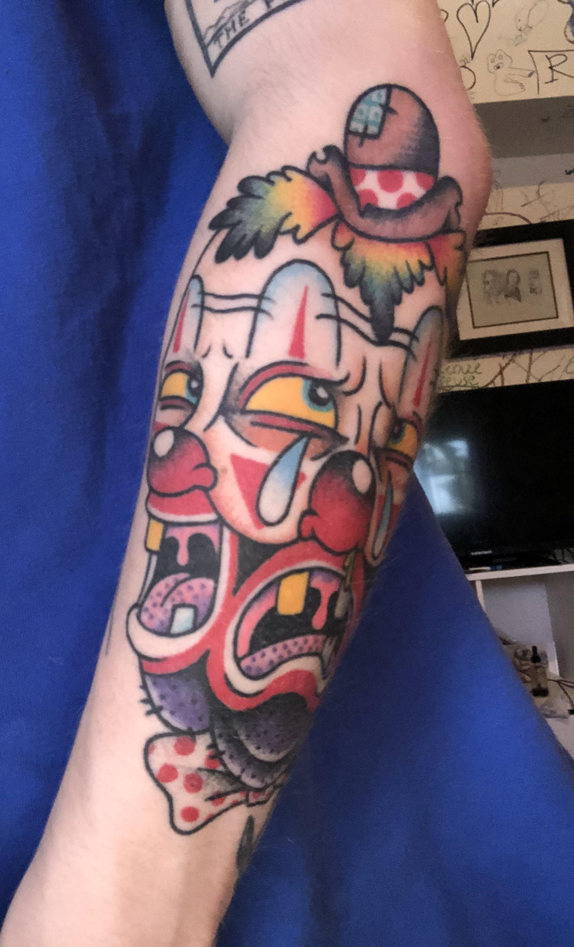 Healed Tripled Headed Clown By Pancho Placas At Bob And Charlie Roberts World Famous Spotlight Tattoo. My Favorite Piece. : R/Traditionaltattoos 3088_x_1874_jpg
