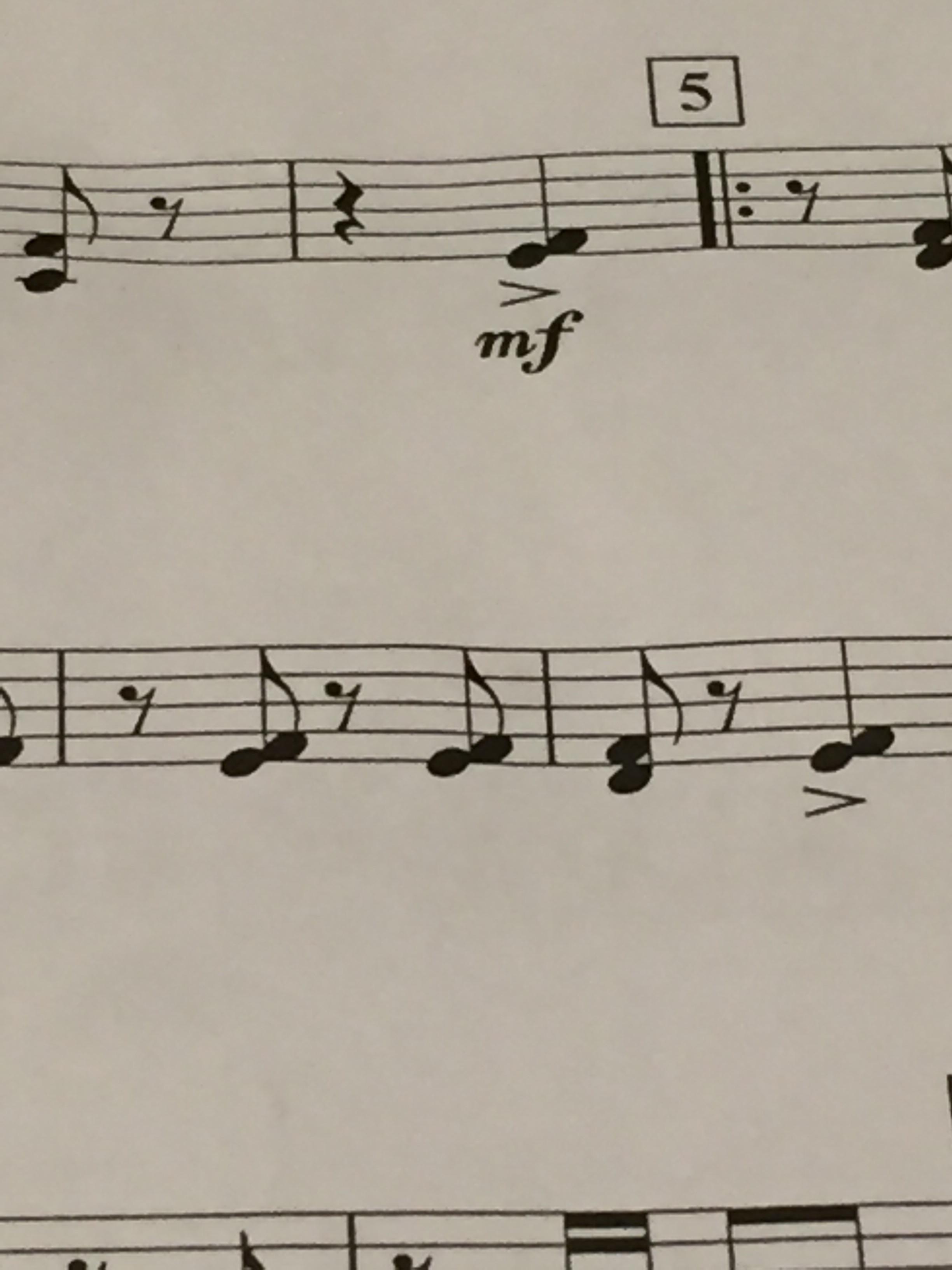 New to French horn I need help on this I don’t know how to do it please