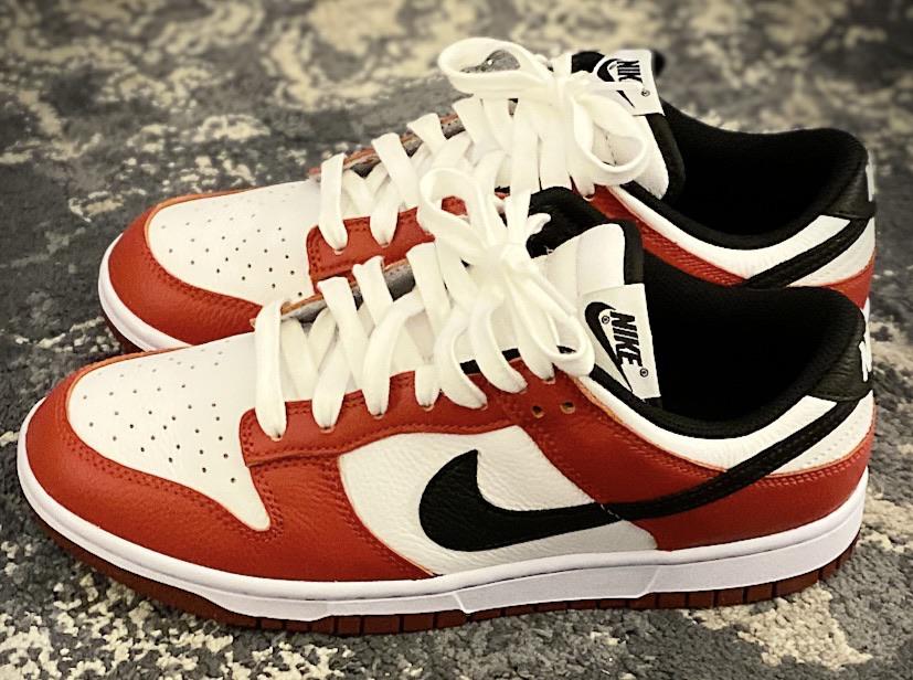 Lace swap to white on the chicago dunks r/Sneakers