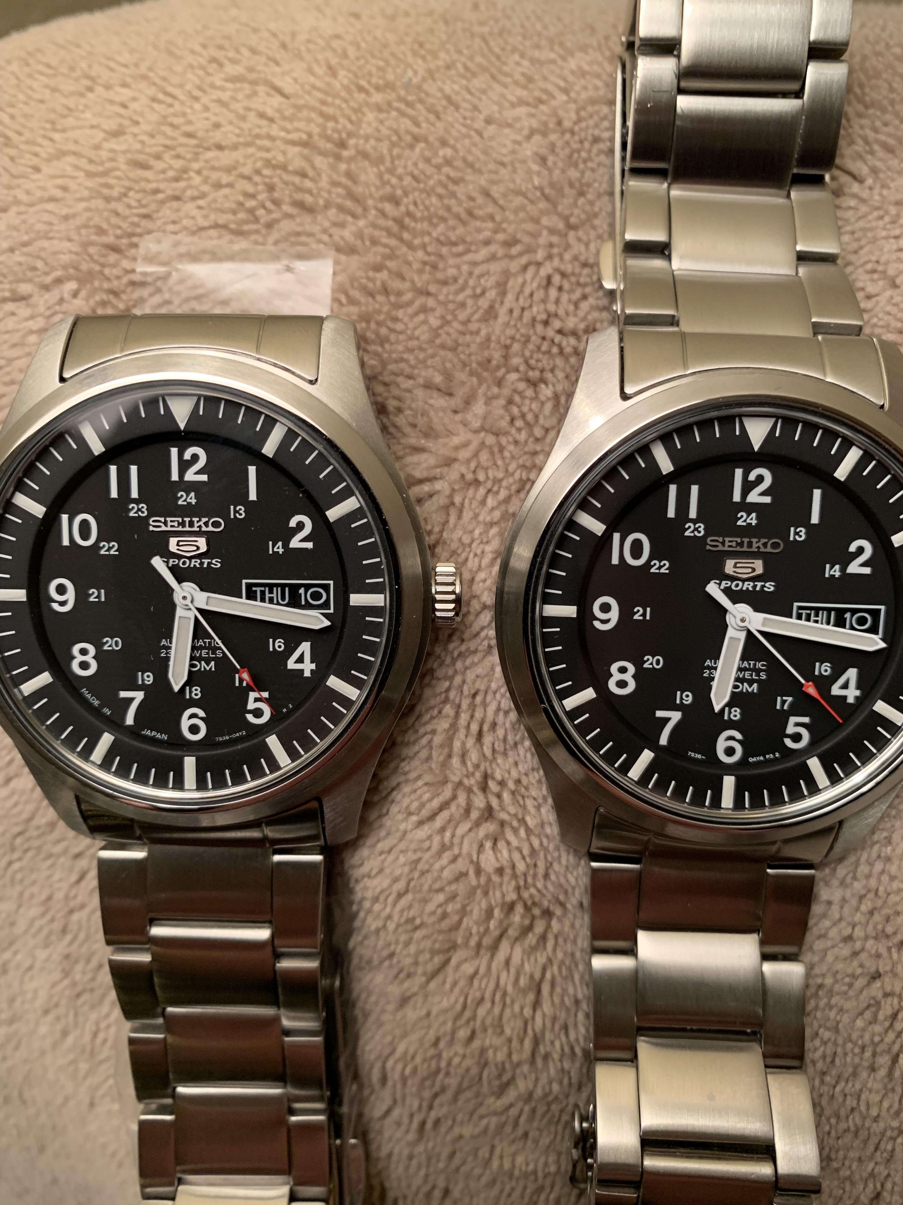 [Seiko SNZG13] and SNZG13J1 new with different colored second hand tips