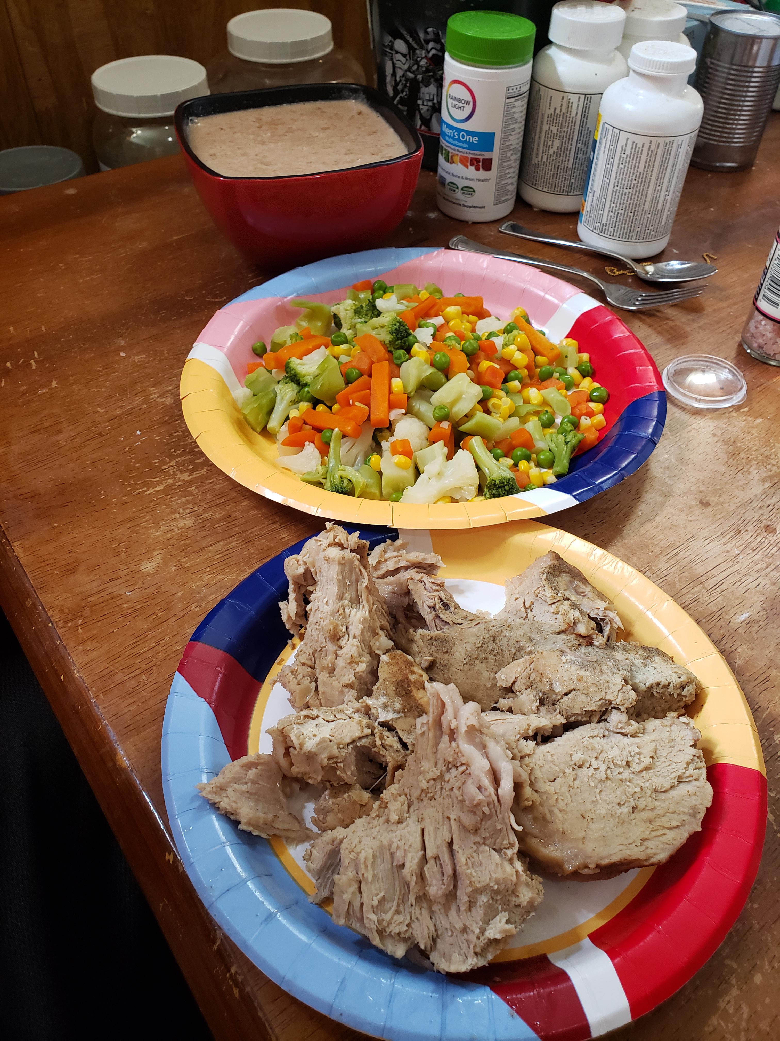 Egg white French toast, 2 4oz tilapia fillets, a bag of frozen peas, an