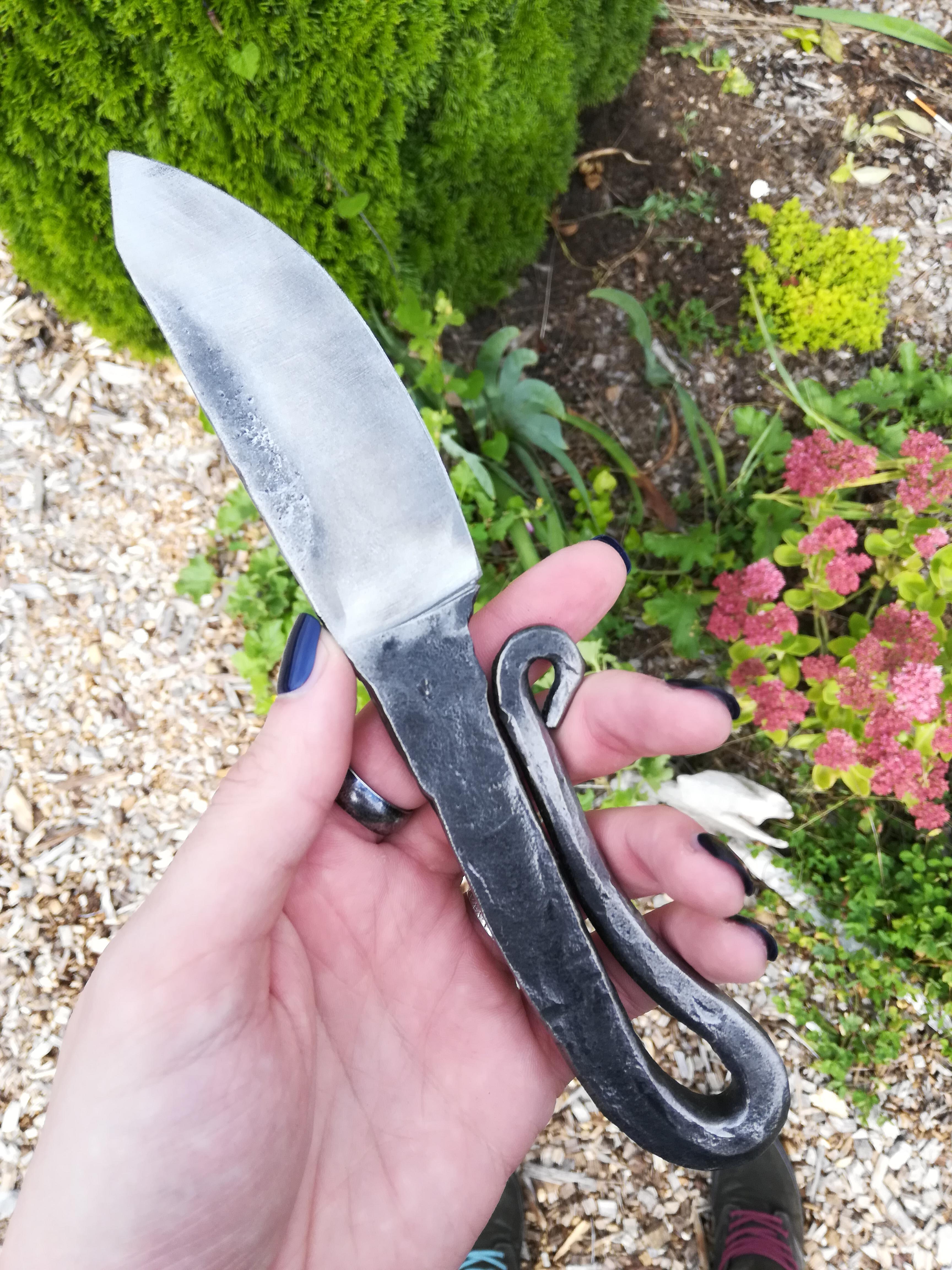 My first knife! Just mild steel to practice with r/Blacksmith