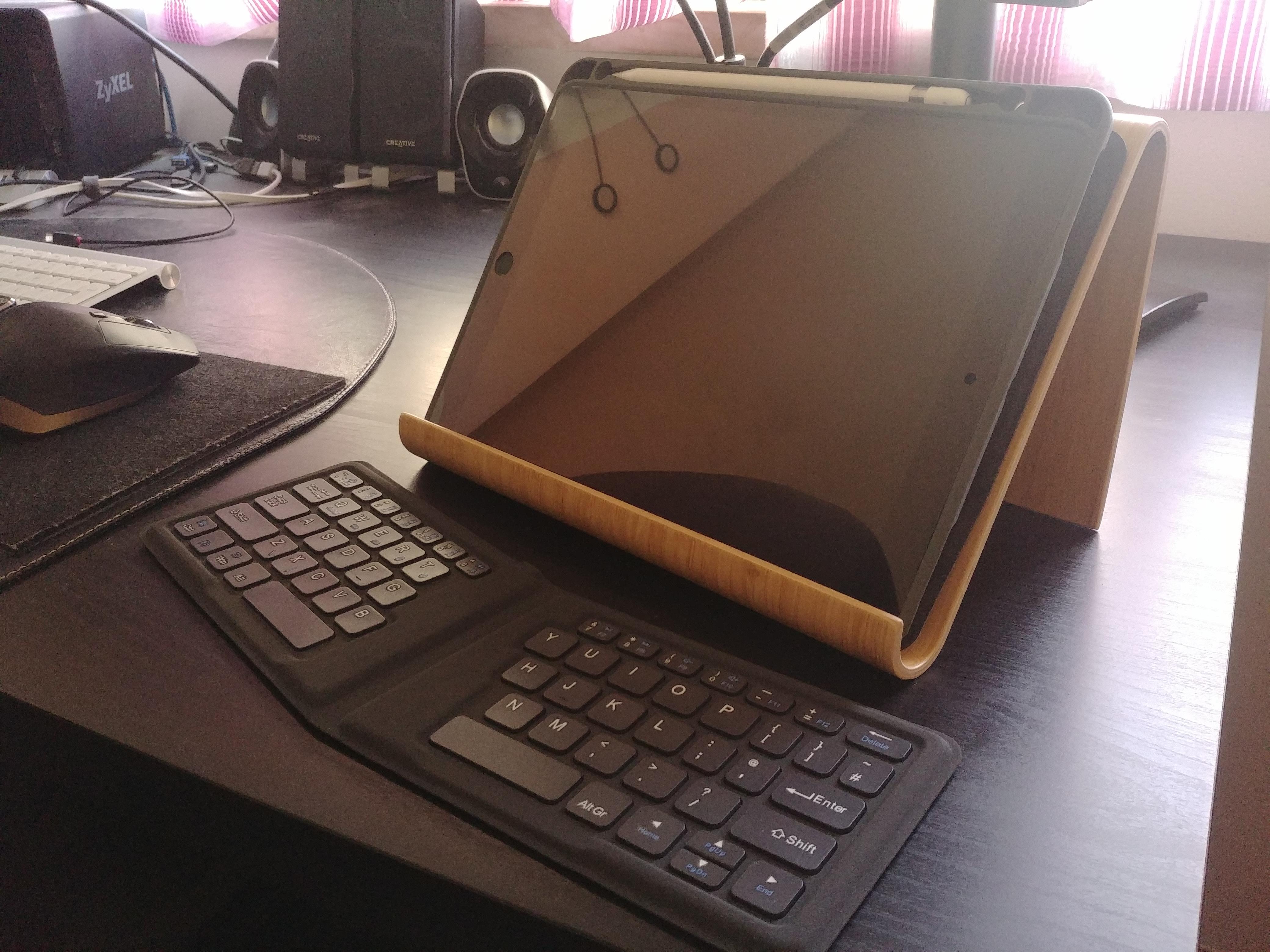 My new stand for my ipad Pro 10.5 the IKEA Vivalla r/ipad