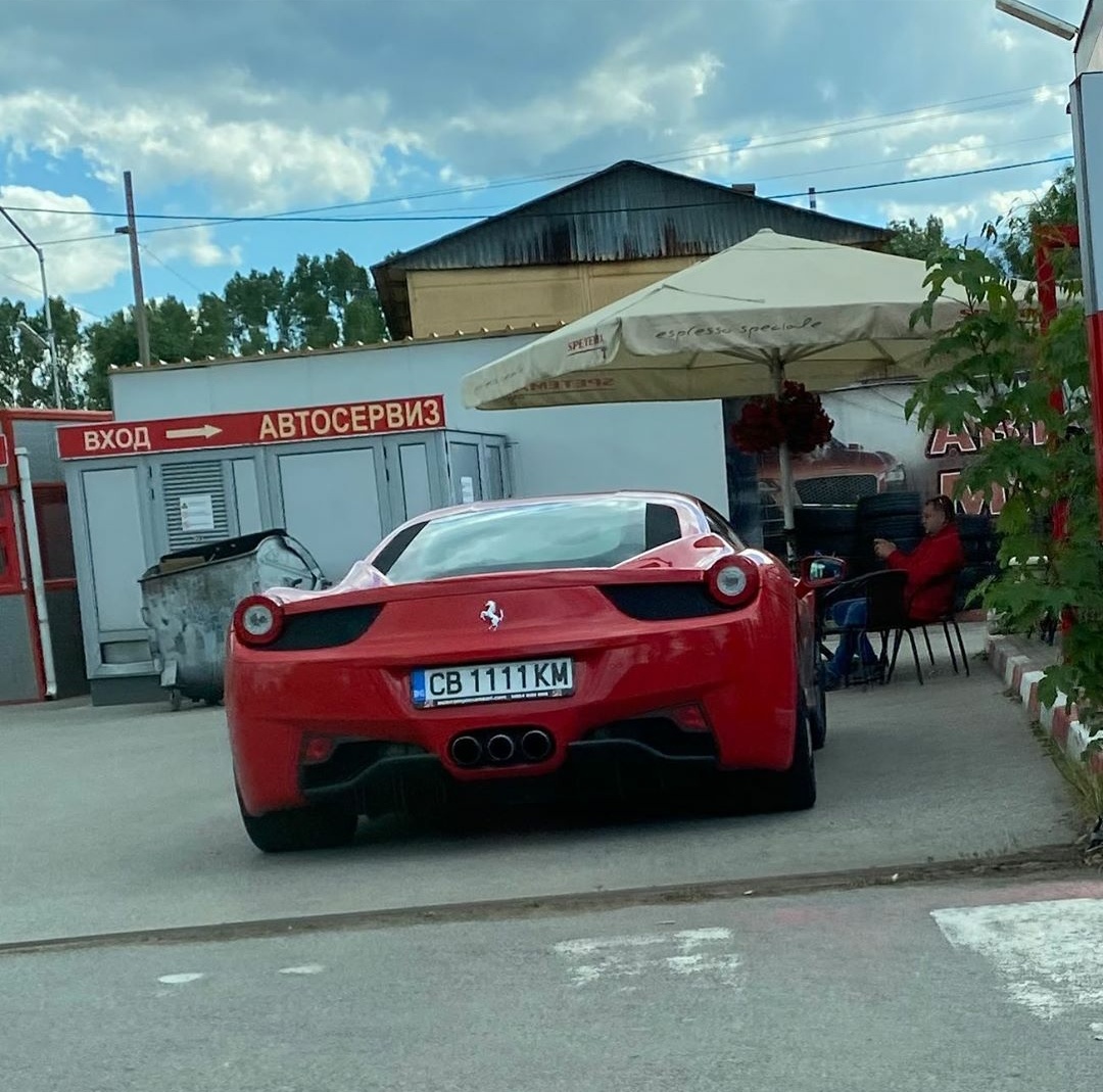 [Ferrari 458 Italia] in Sofia, Bulgaria. r/spotted