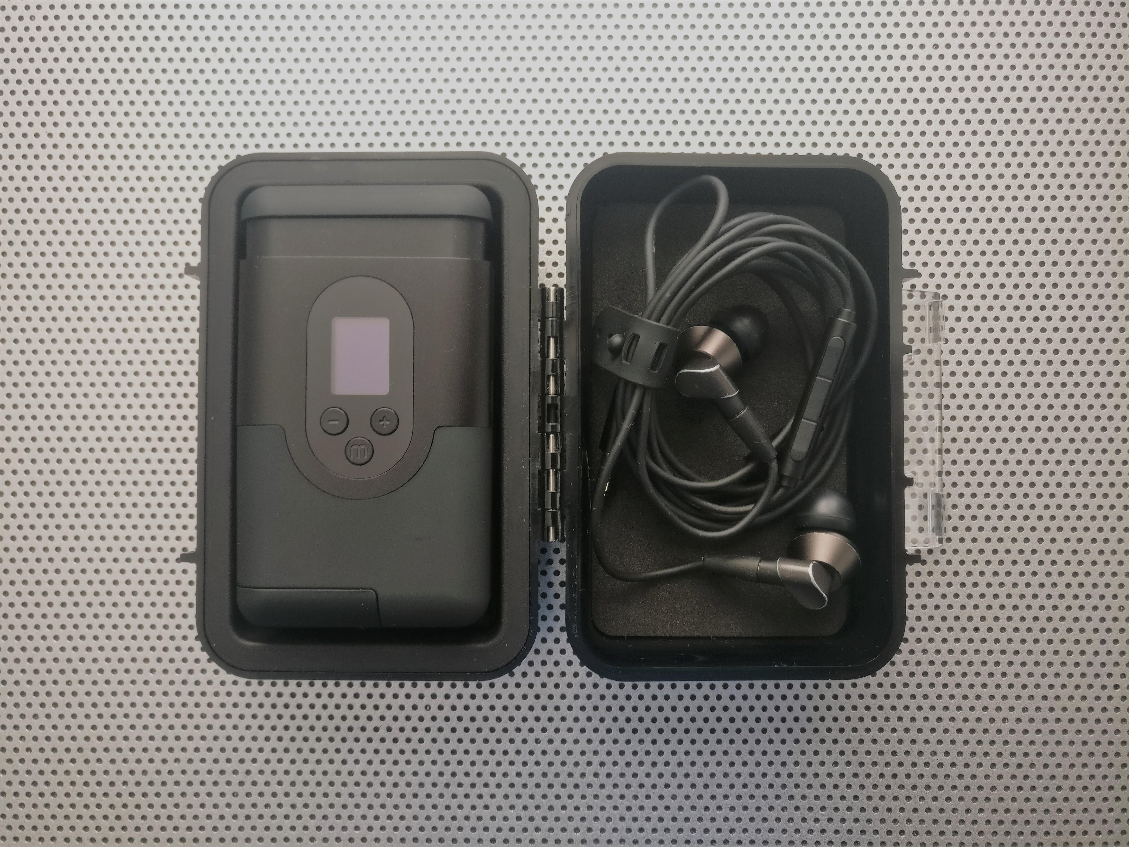 The ArGo fits perfectly in my headphone case! r/vaporents