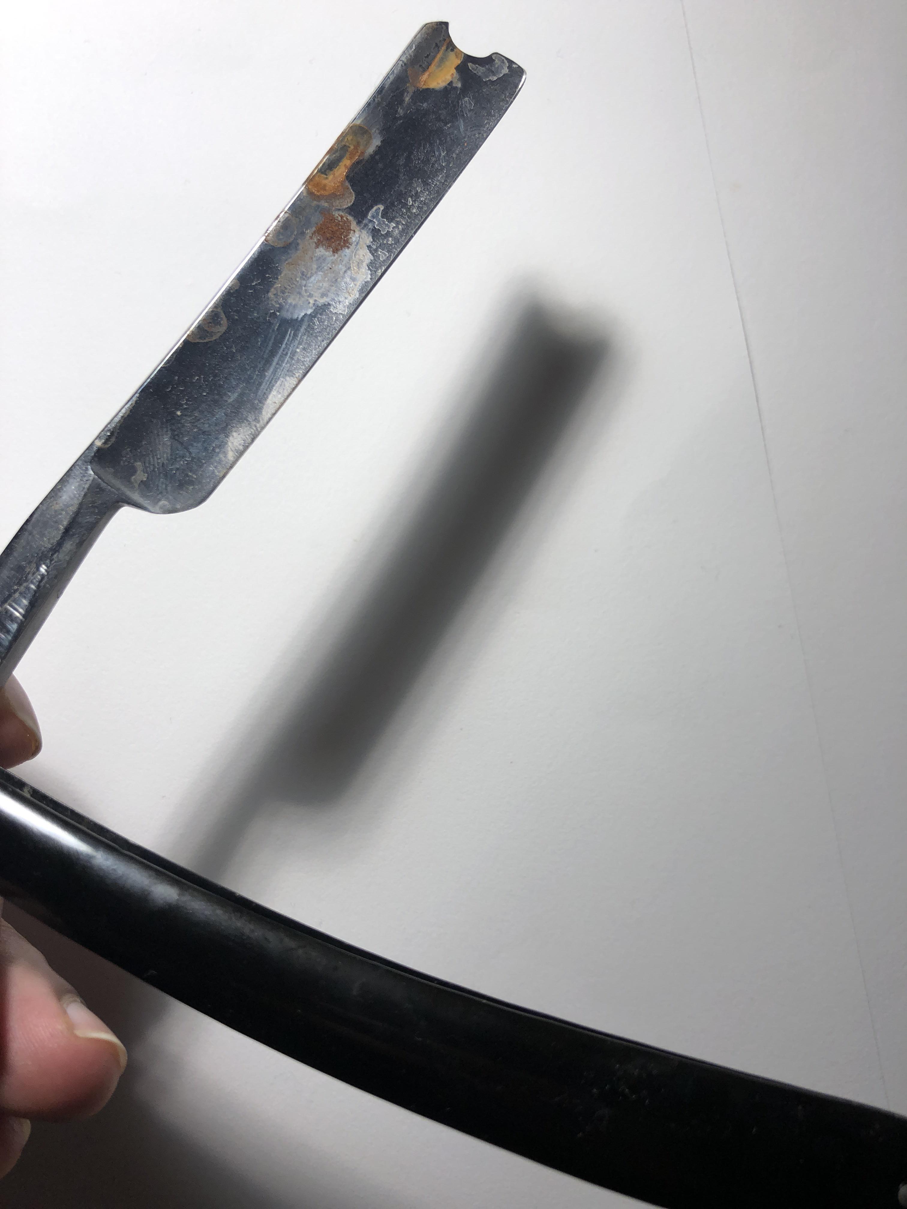 I just revieved a straight razor, I know this is not great quality