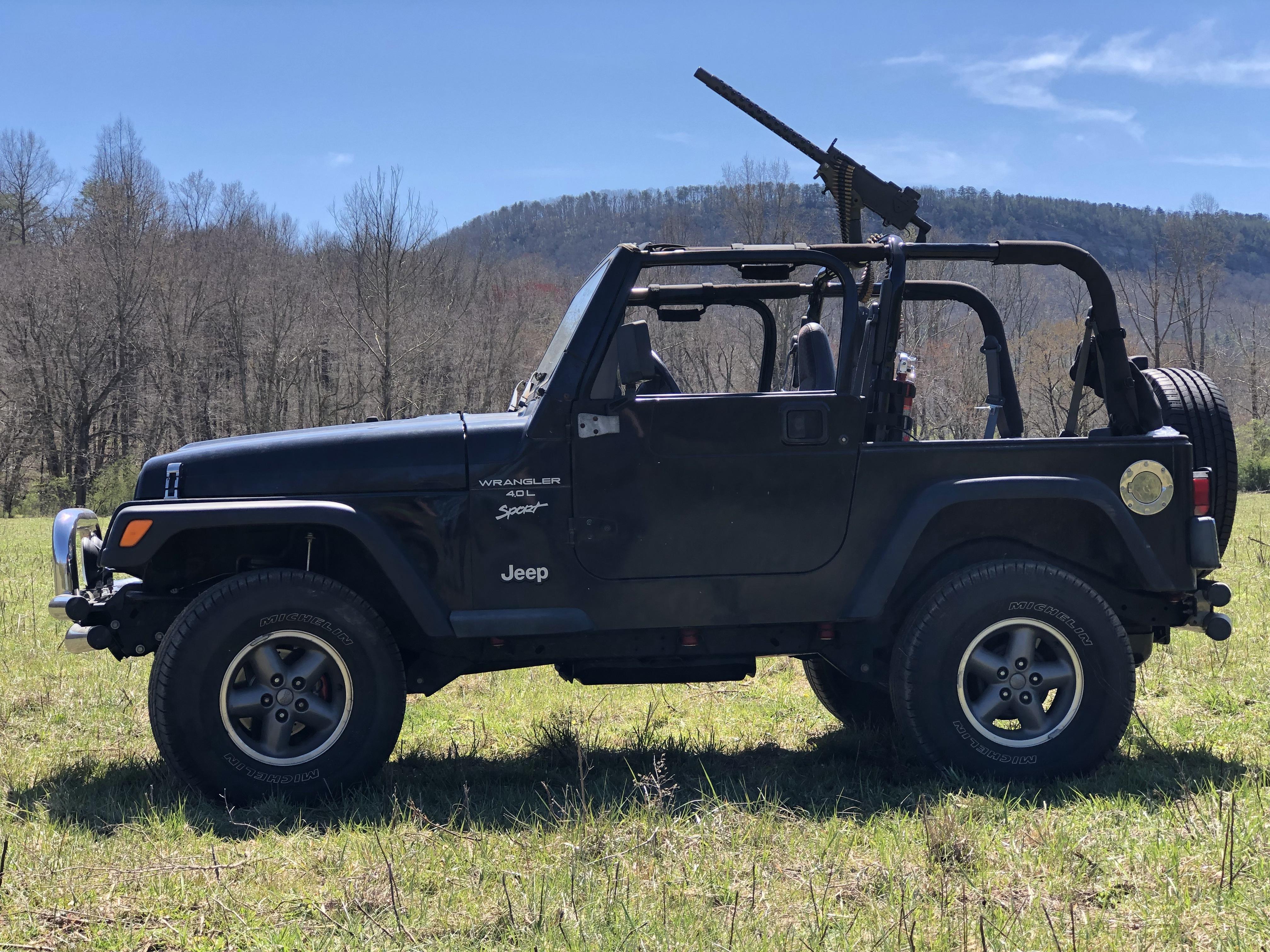 Finally got to mount the original Jeep accessory r/Jeep