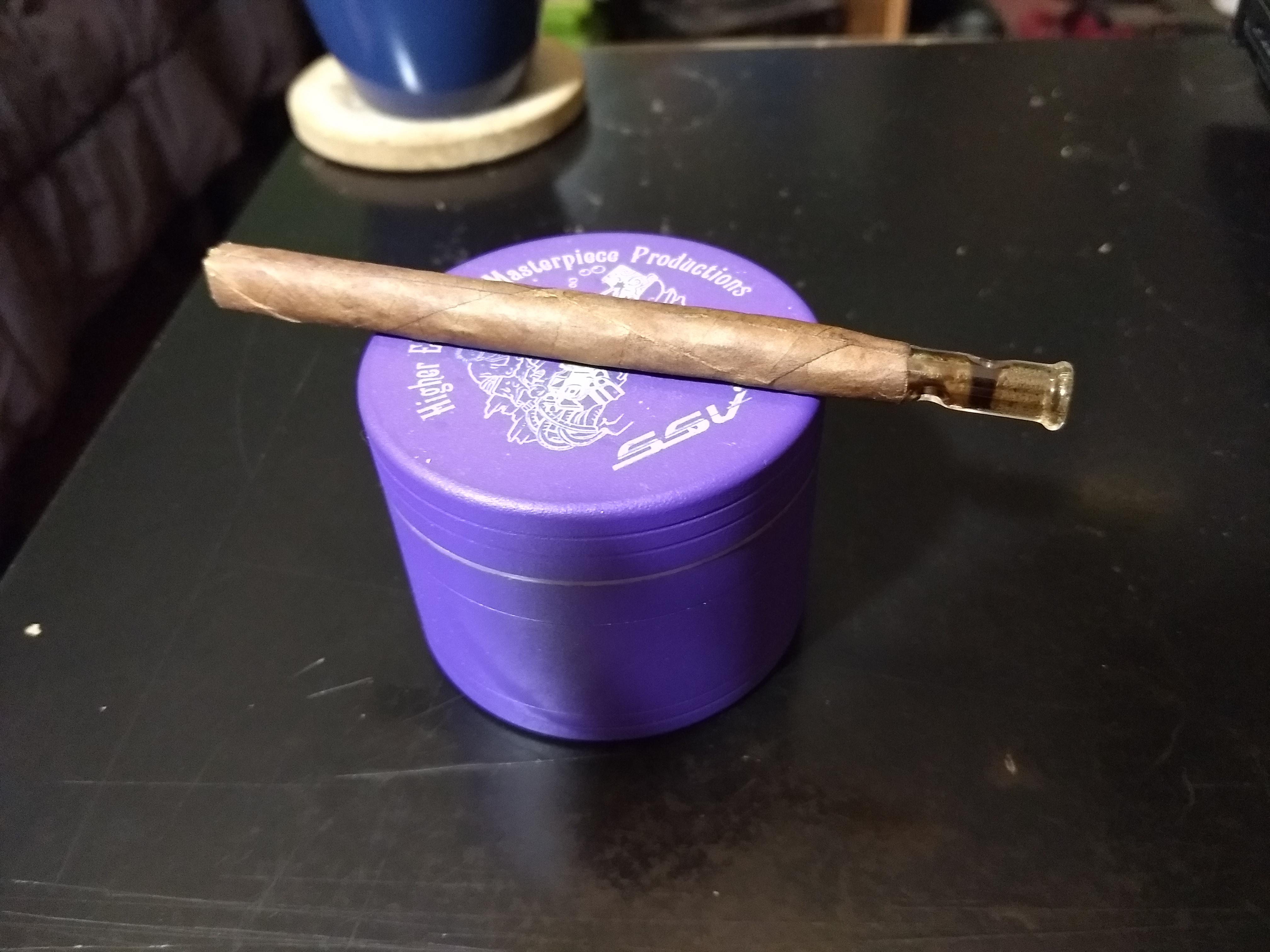Any one else use a glass tip for blunts? r/trees
