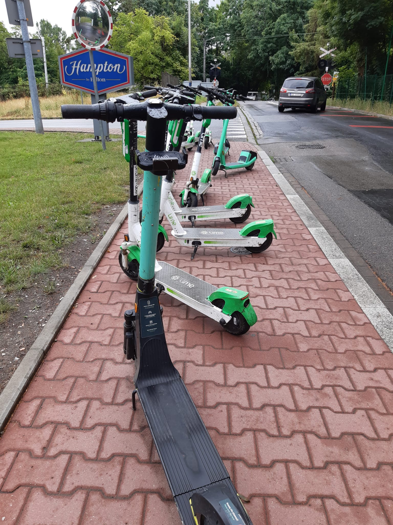 is there a 'jestem dupek' checkbox in scooter apps? r/krakow