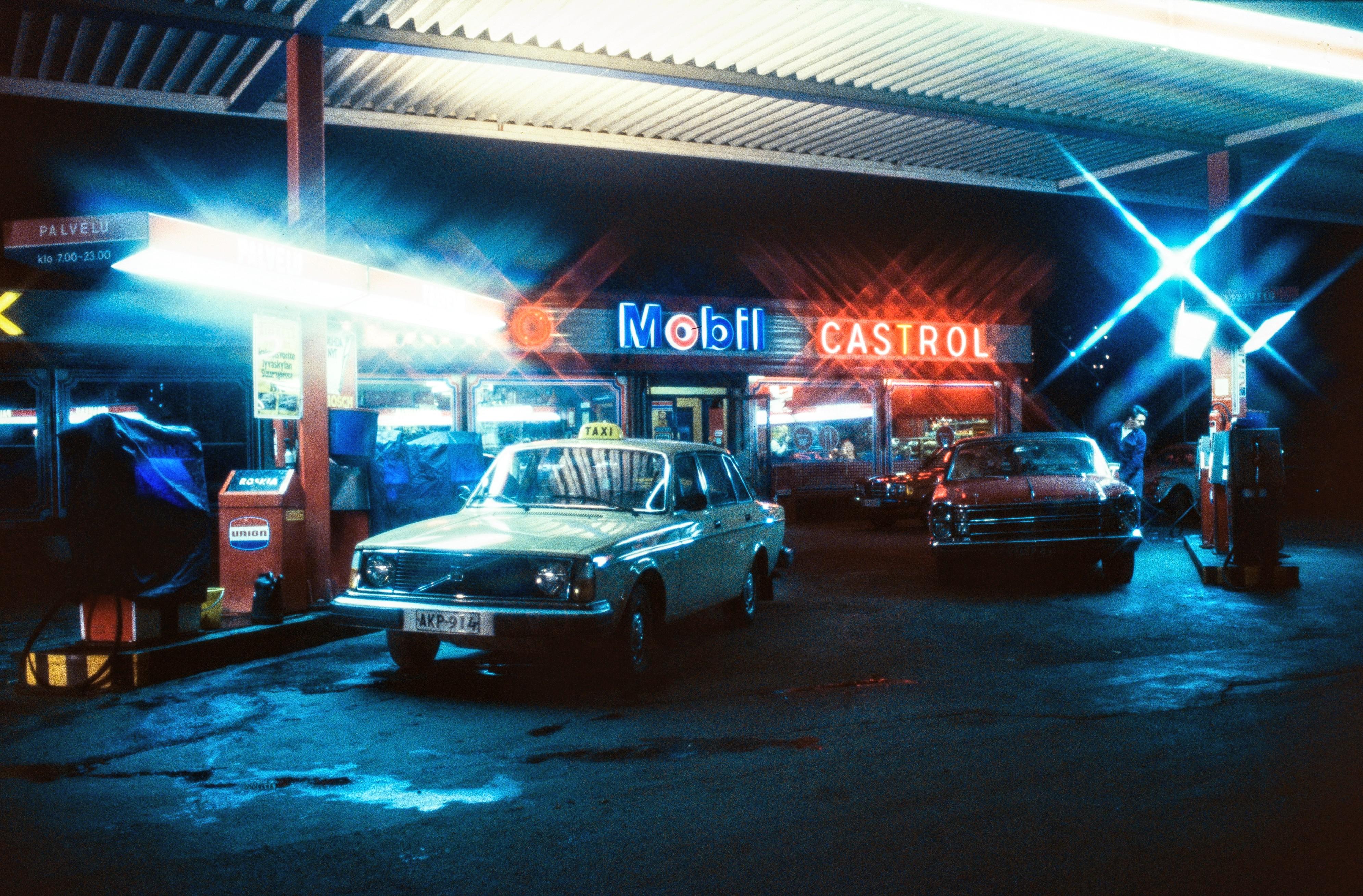 Gas Station in Helsinki, Finland (in the early 1980's) r/NordicCool