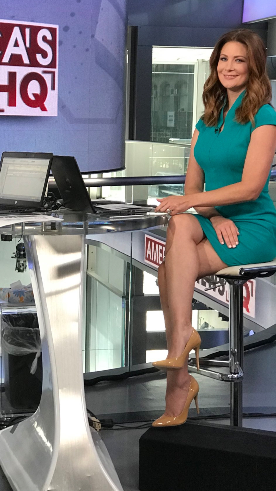 Molly Line's (Fox News) Height, Measurements, Husband - Wiki