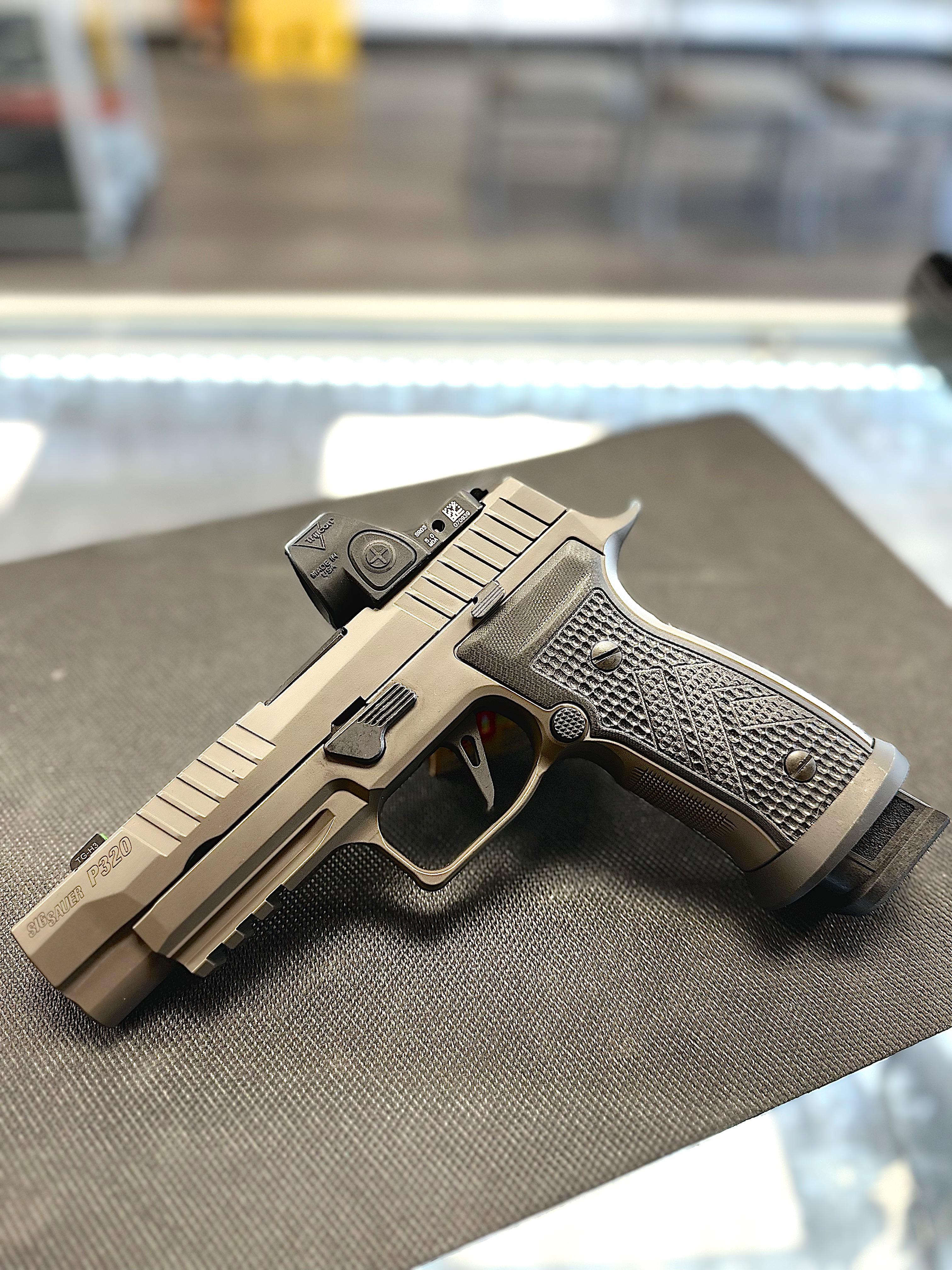 RED DOT!! : r/SigSauer