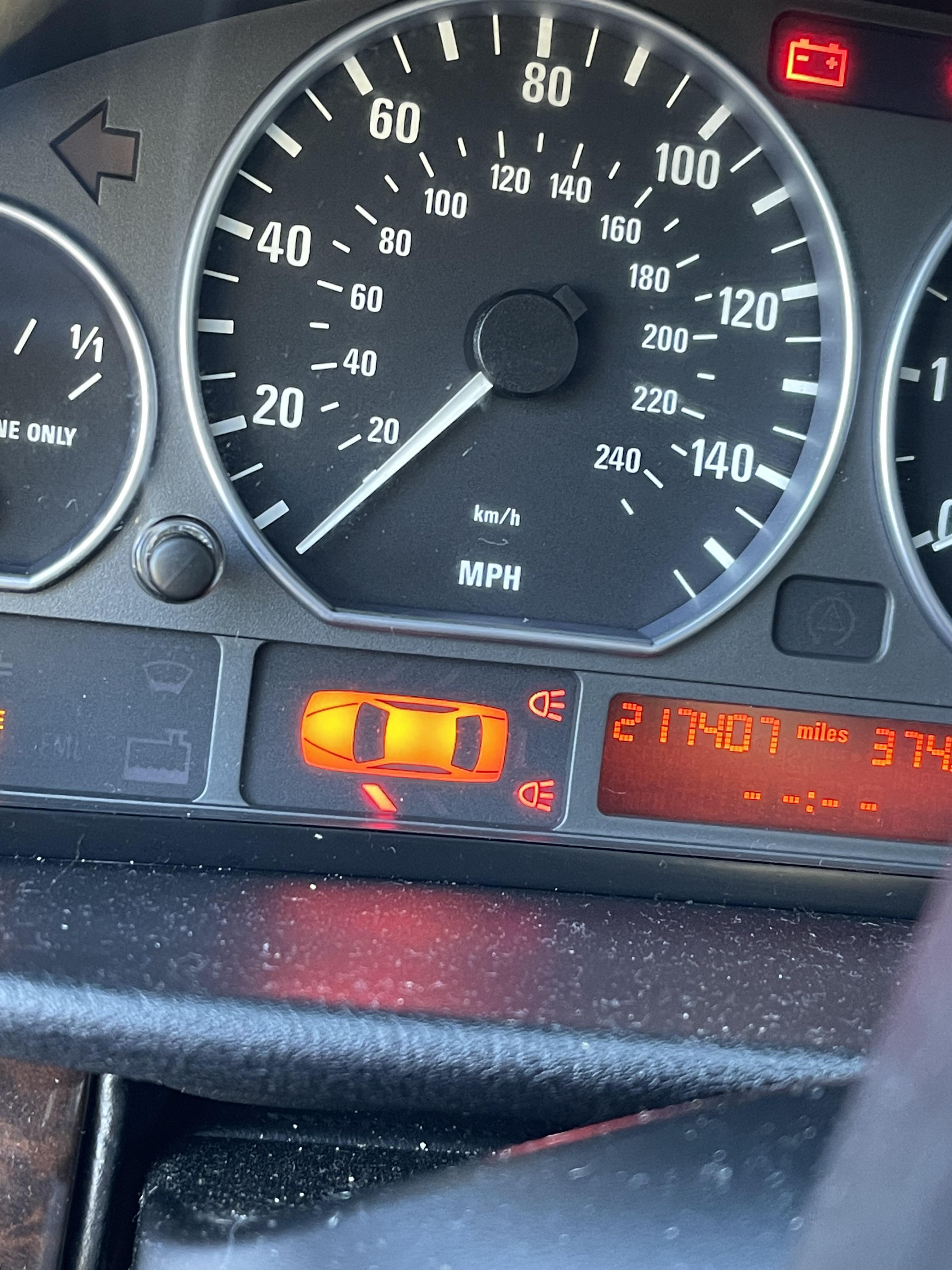 My brake lights aren’t working. Anyone know a fix? r/e46