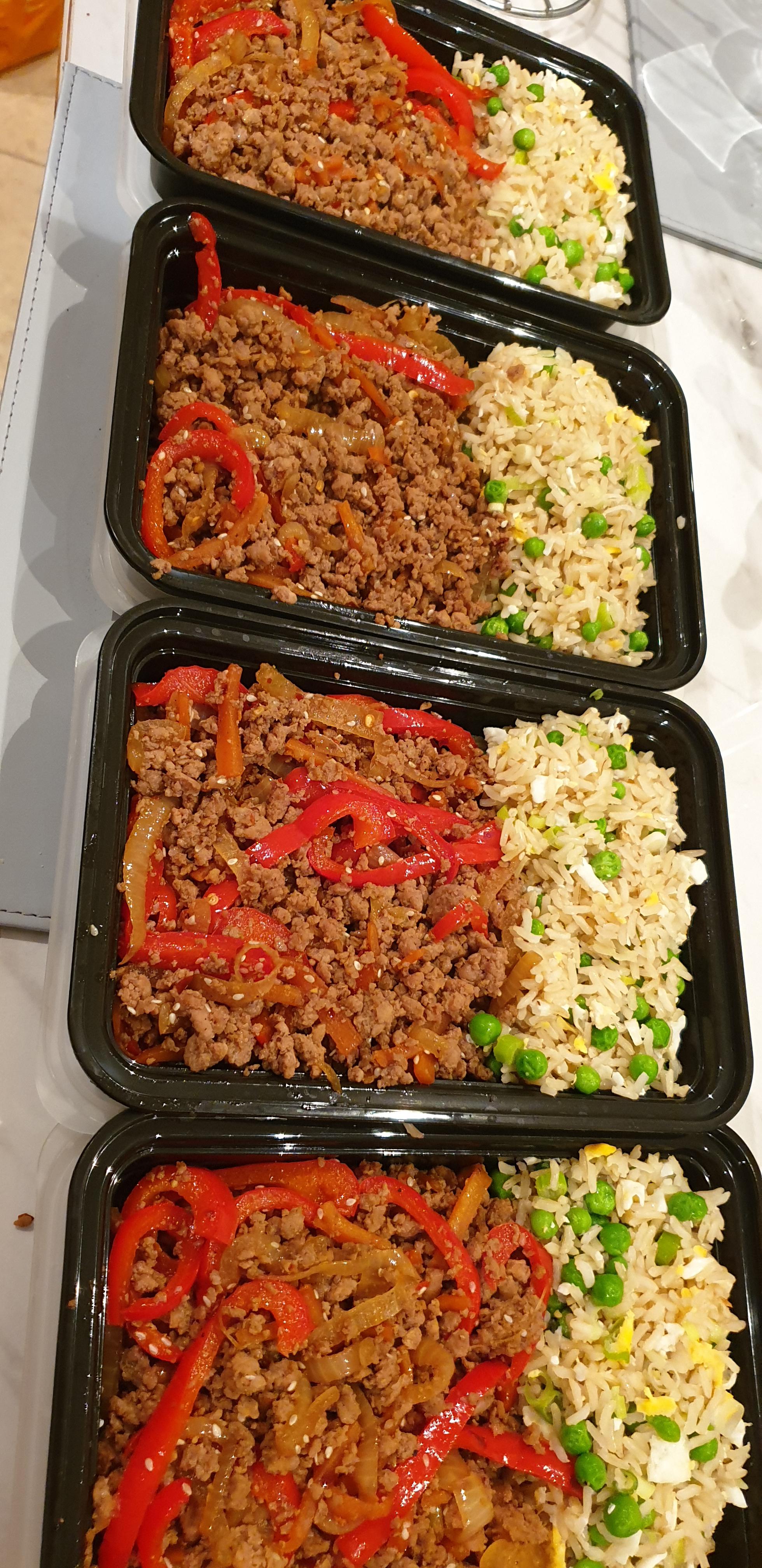 Turkey Mince Stir fry & Brown Egg Fried Rice with Peas r/MealPrepSunday