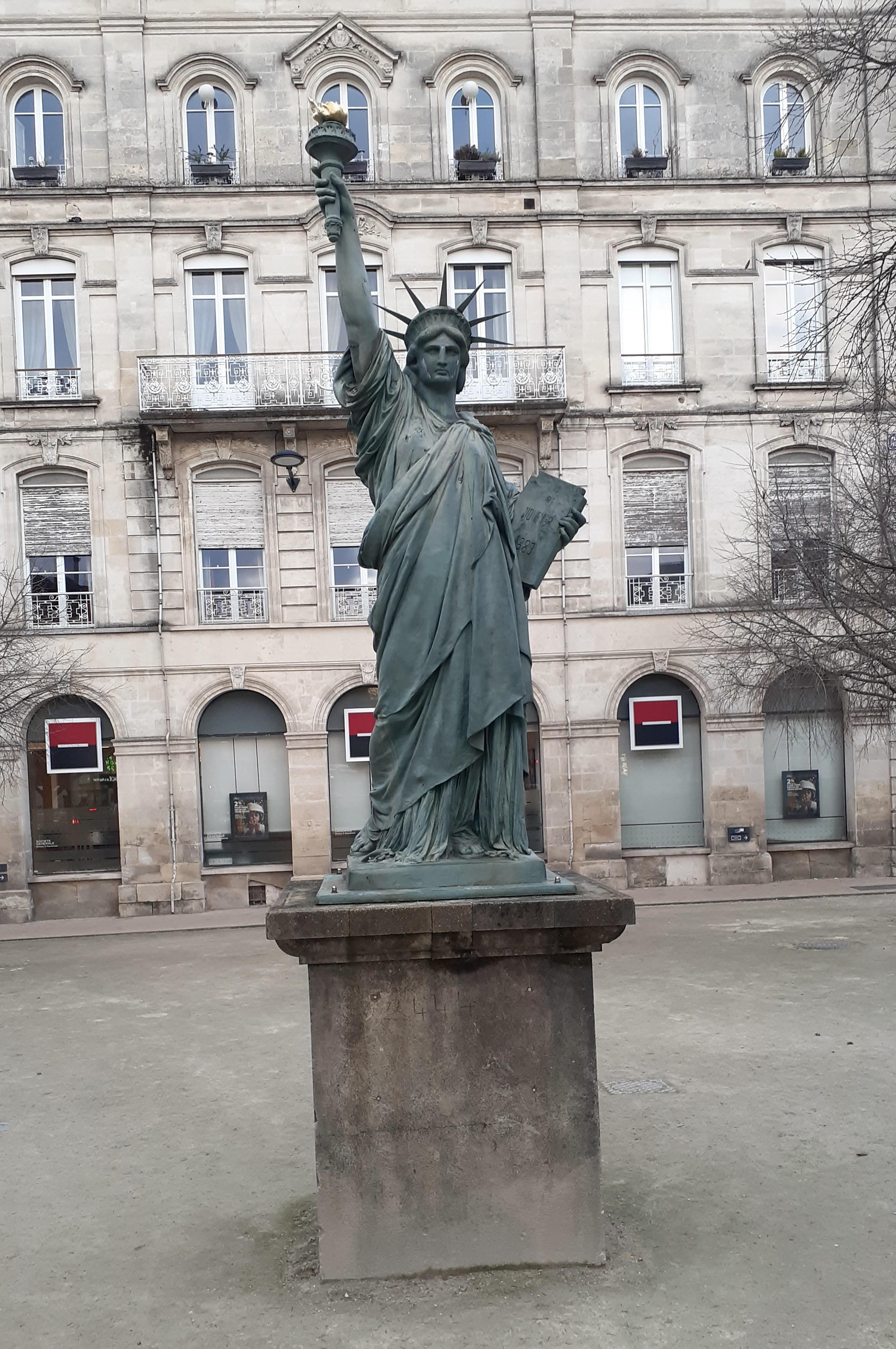 A miniature Statue of Liberty exists in Bordeaux, France r