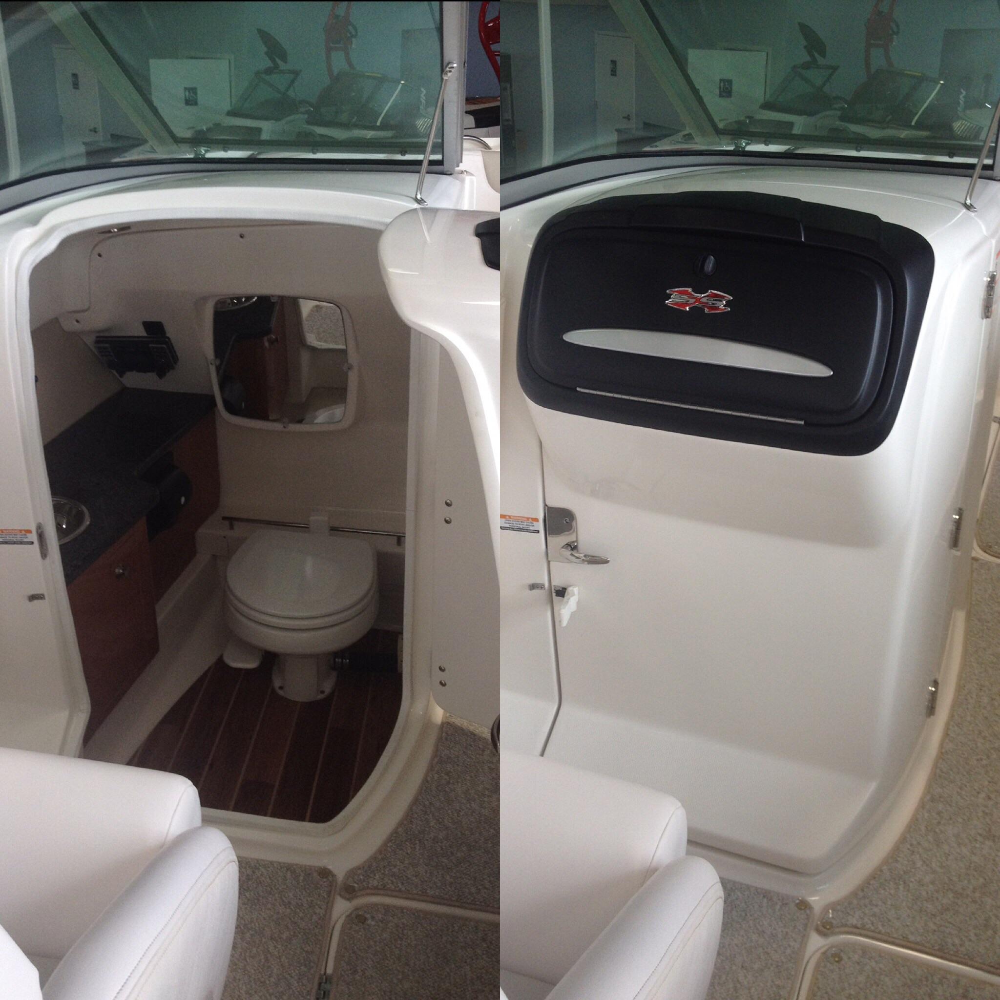 This boat has a hidden bathroom behind the glovebox. r/mildlyinteresting