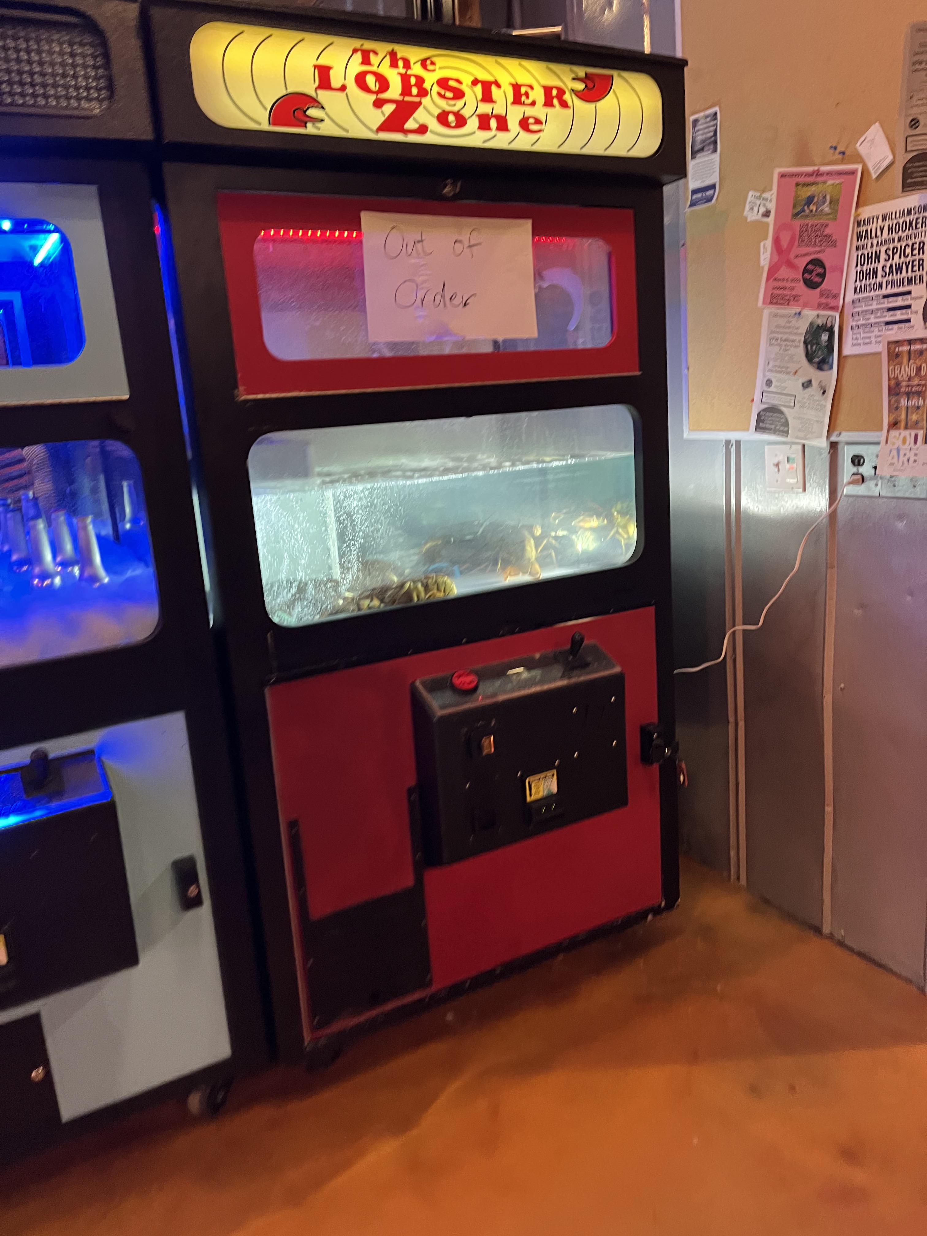 Lobster claw machine r/WTF