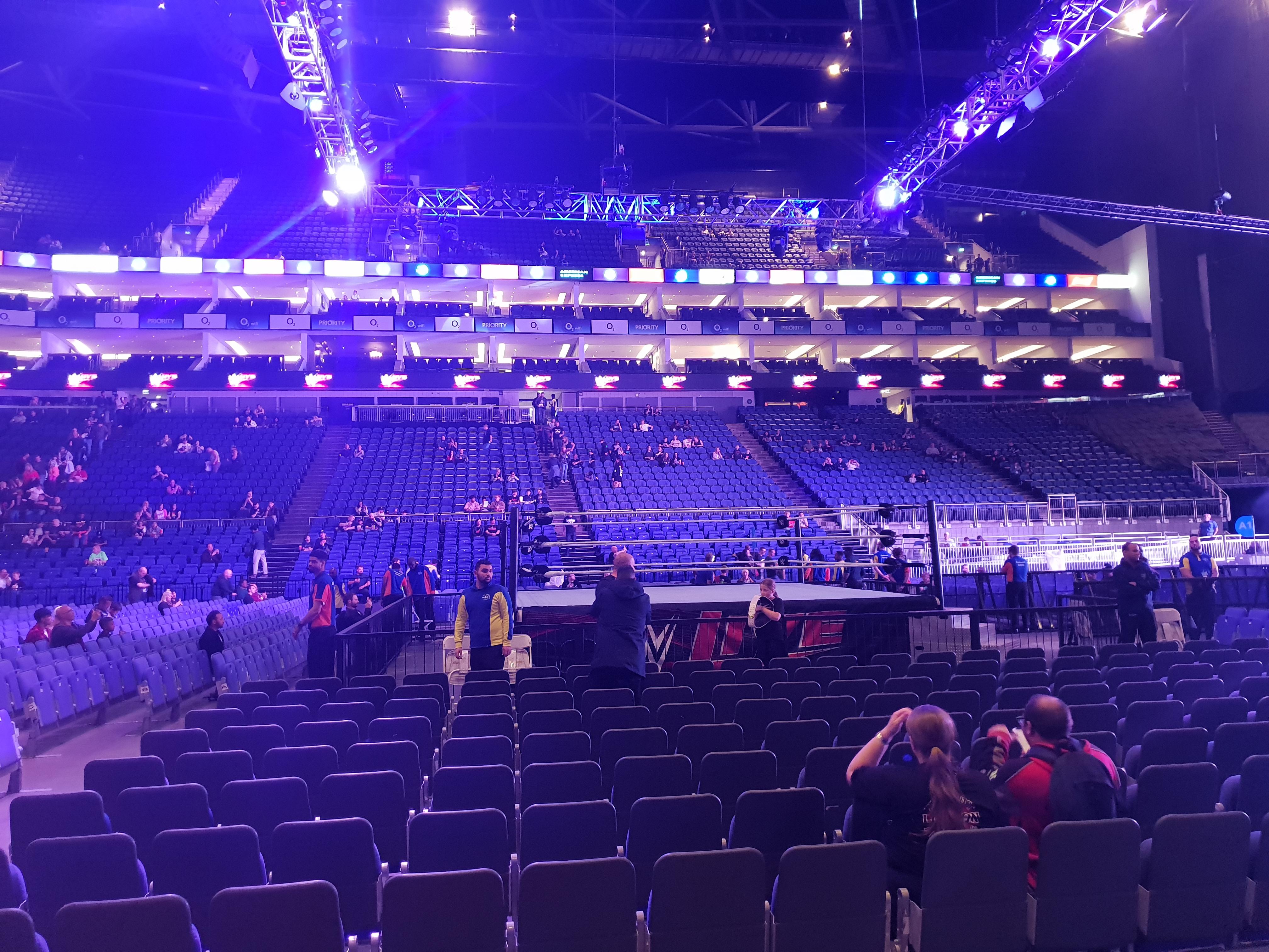 WWE Live O2 Arena r/WWE