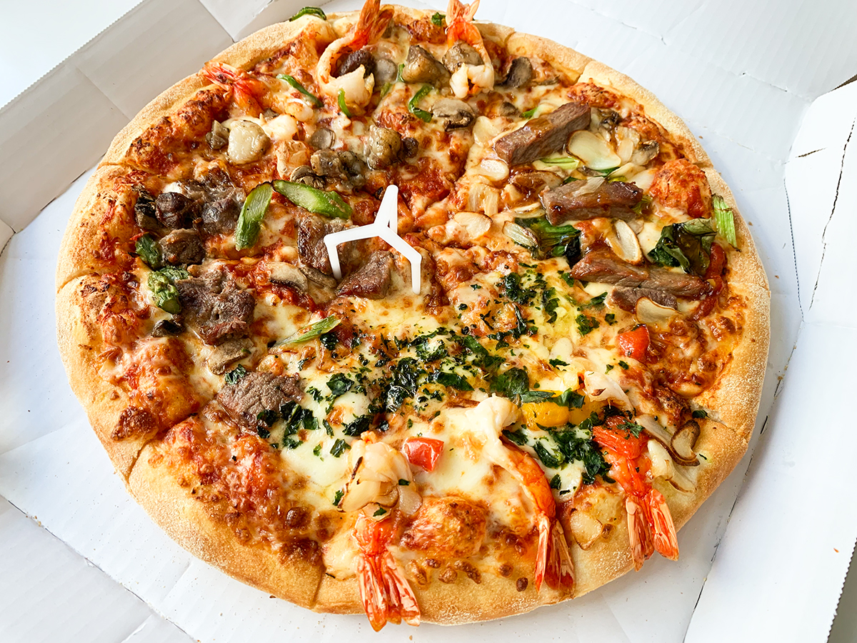 Domino's Japan released a Kuroge wagyu sirloin chargrilled beef steak