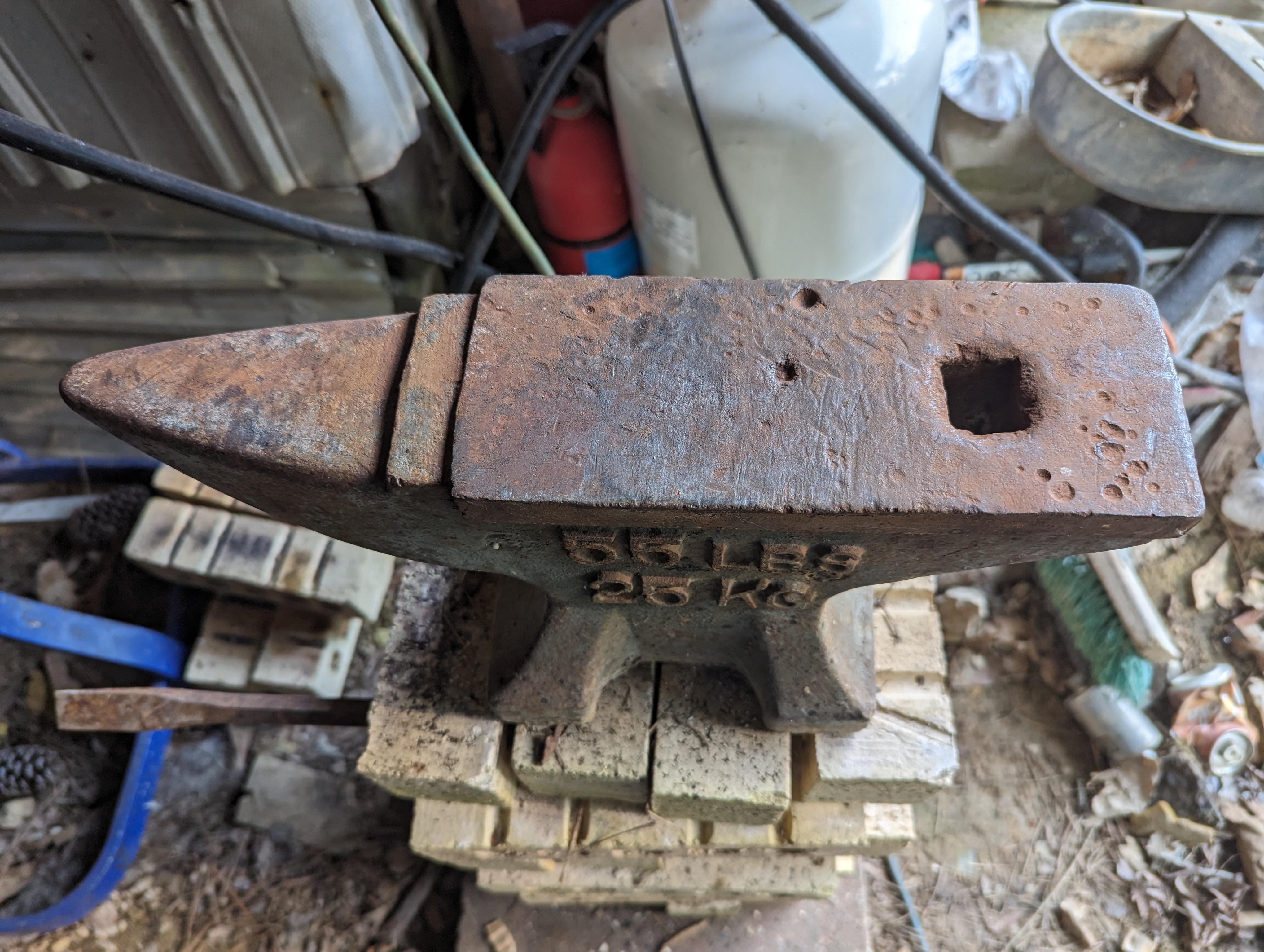 Do I need to grind the top of this anvil? r/Blacksmith