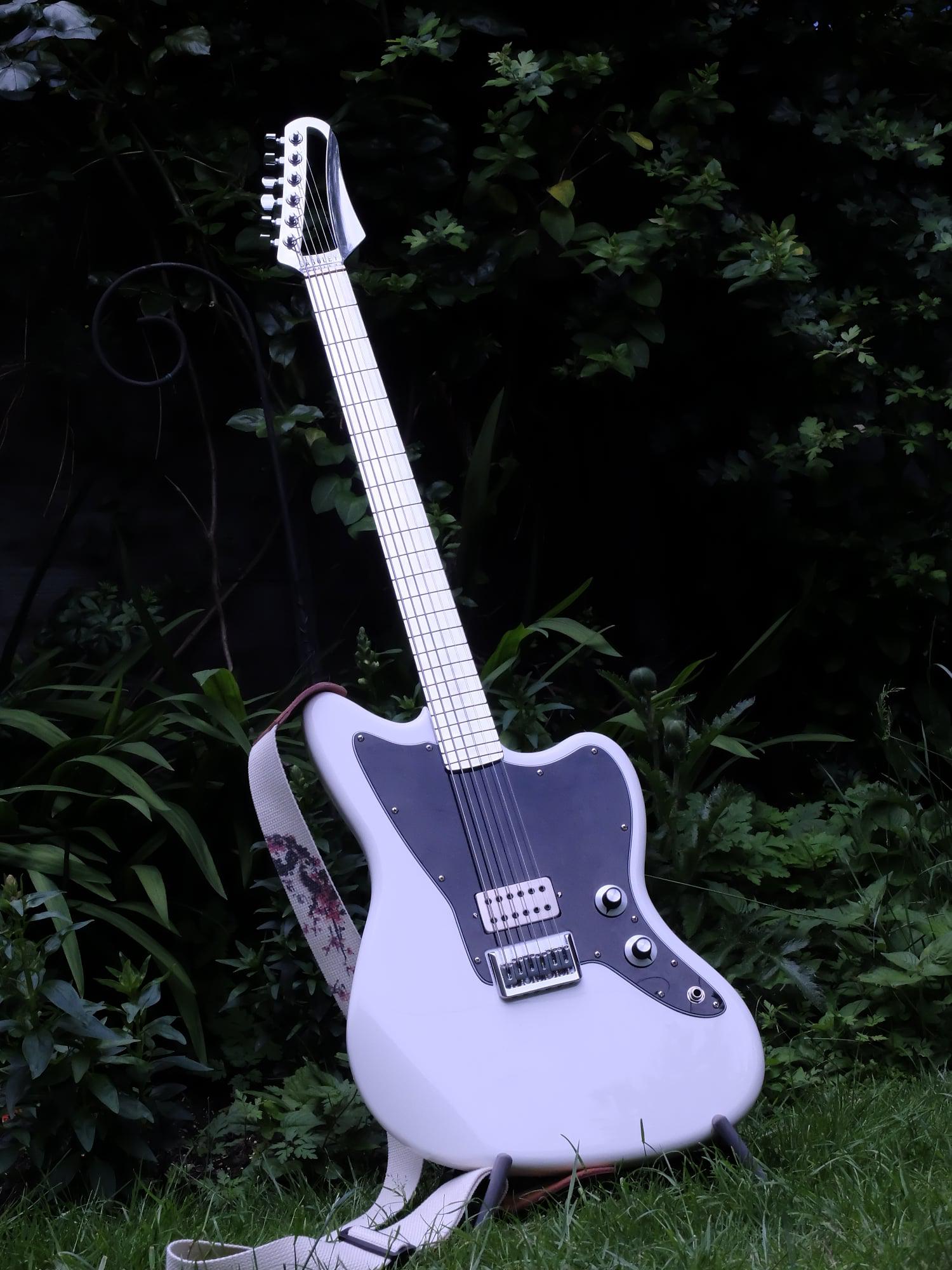 Turned a Squier Affinity JM into this 28" Baguley neck + Bareknuckle