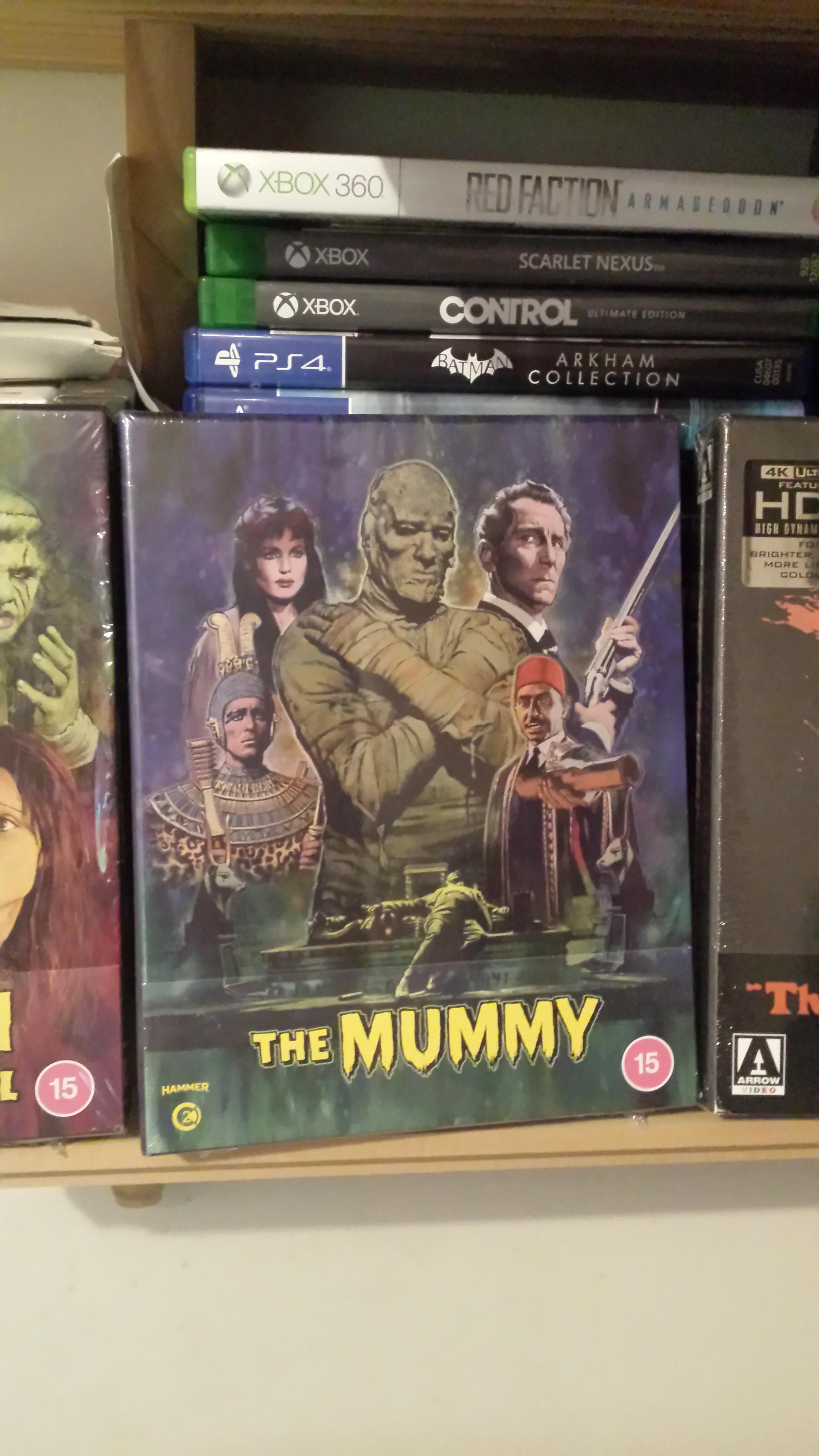The MummyLimited Edition Blu Ray from Second Sight. In the box you get