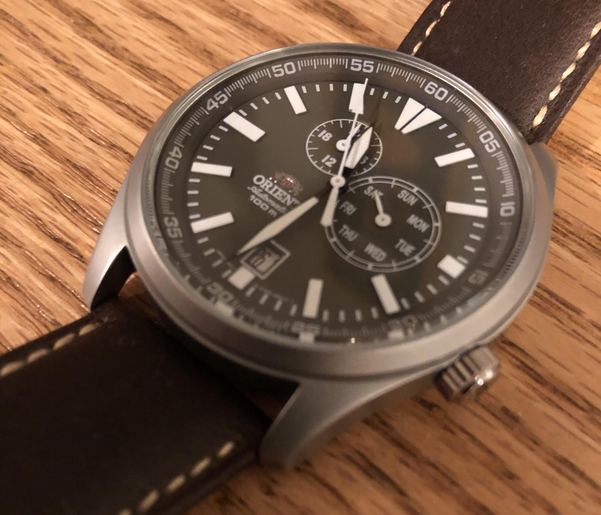 [WTT/WTS] Orient Defender, excellent condition with two straps r