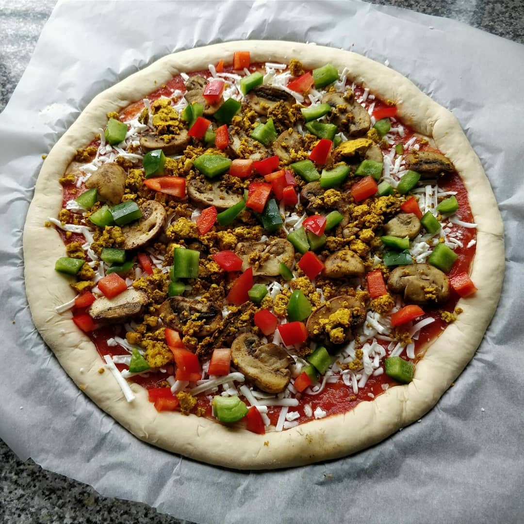 Homemade best vegan pizza ever.. r/vegan