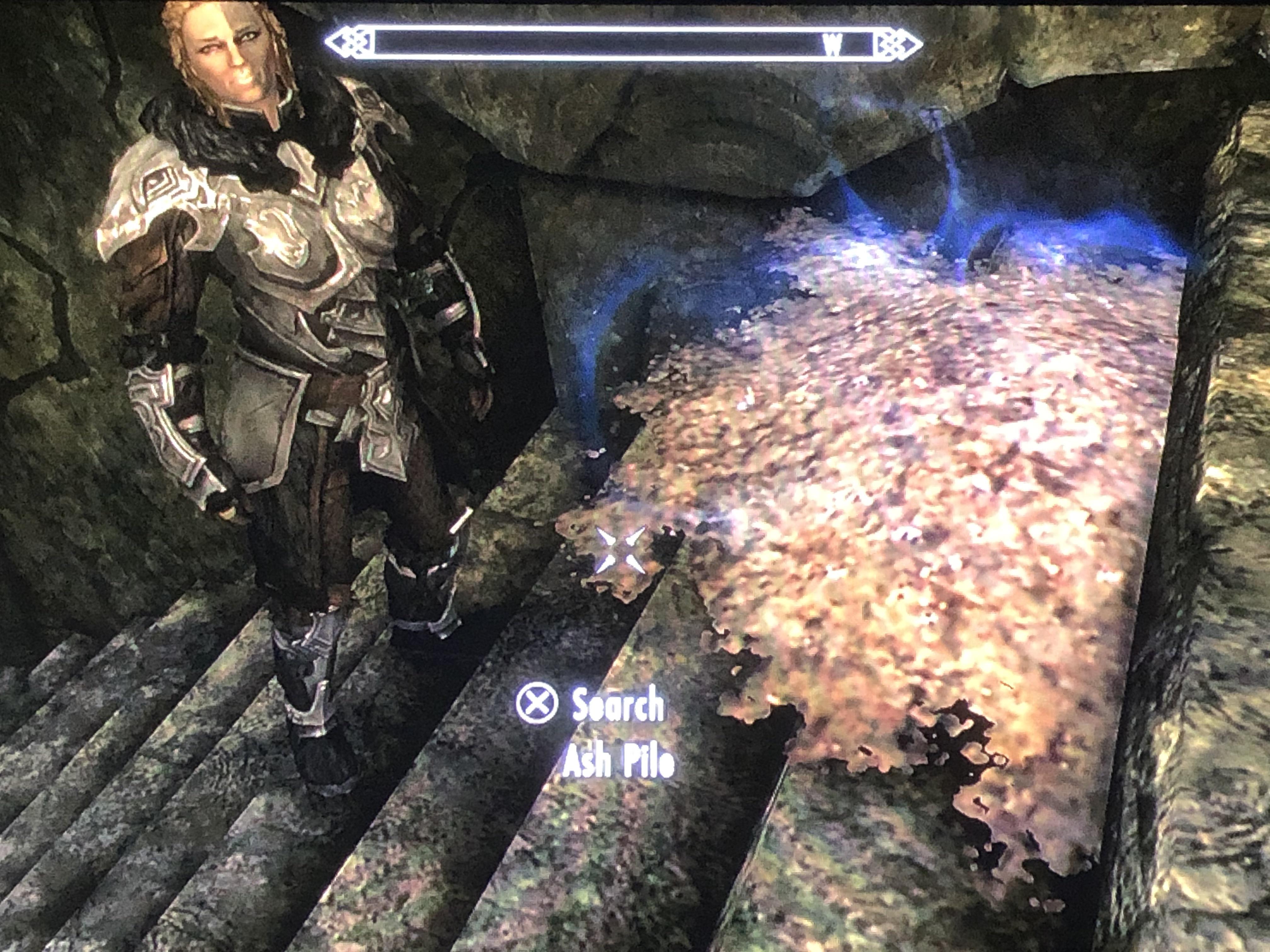 So I’m here in white ridge barrow in Solstheim, trying to loot the