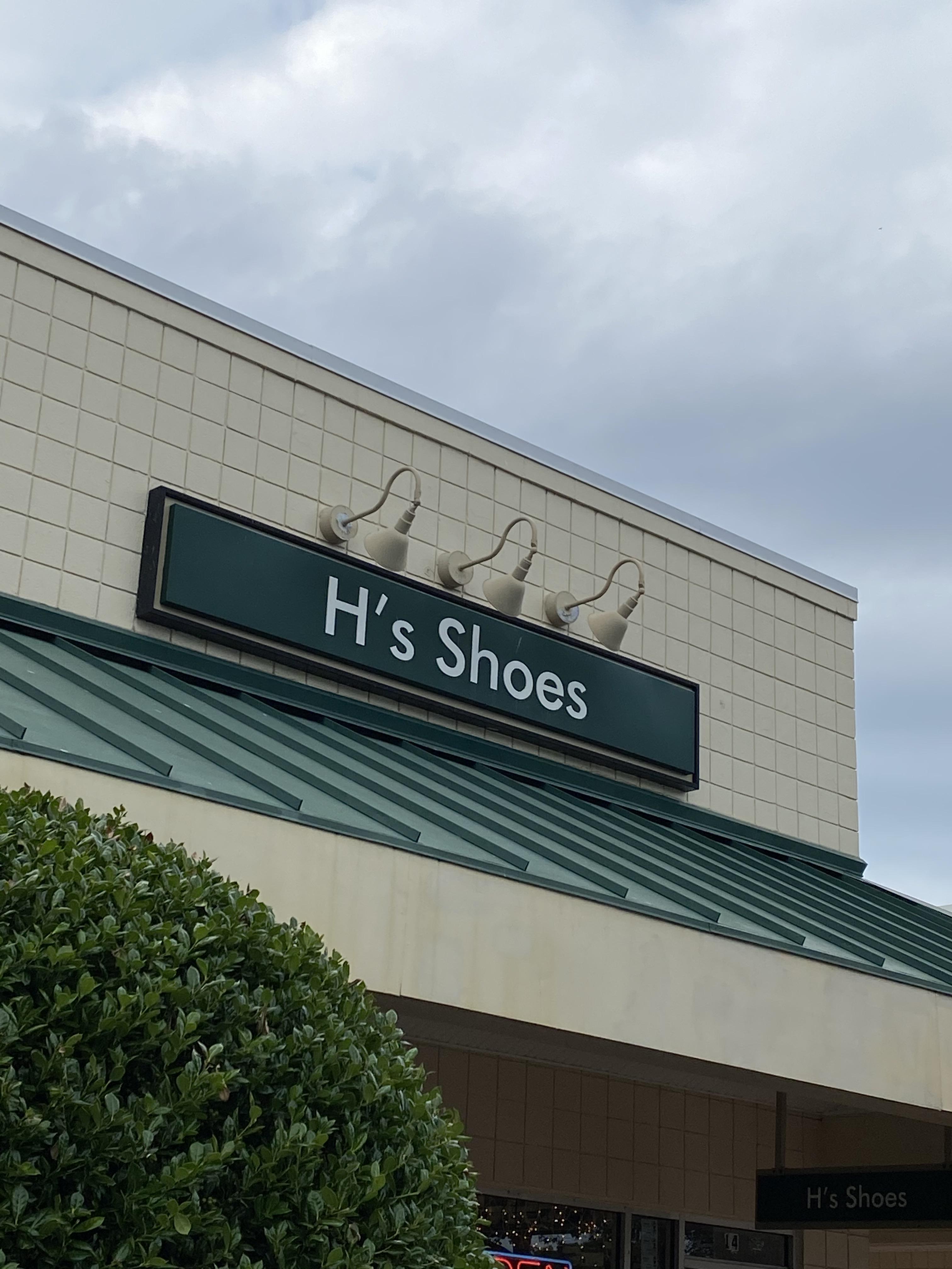 Local shoe store at the beach I’m visiting. r/TheLetterH