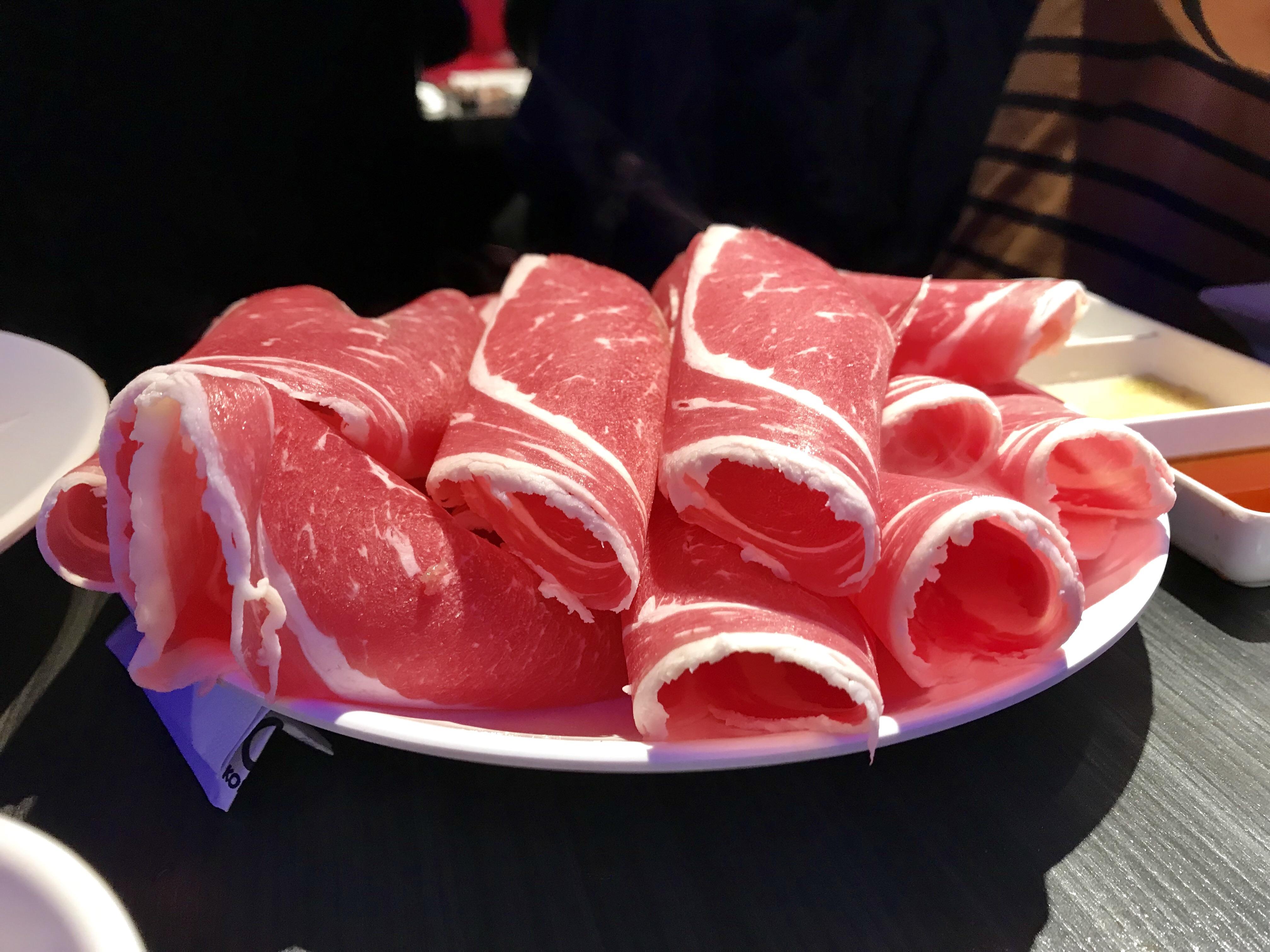 Perfect rolls of Korean BBQ beef brisket [OC] [750 x 1334 px] r/FoodPorn