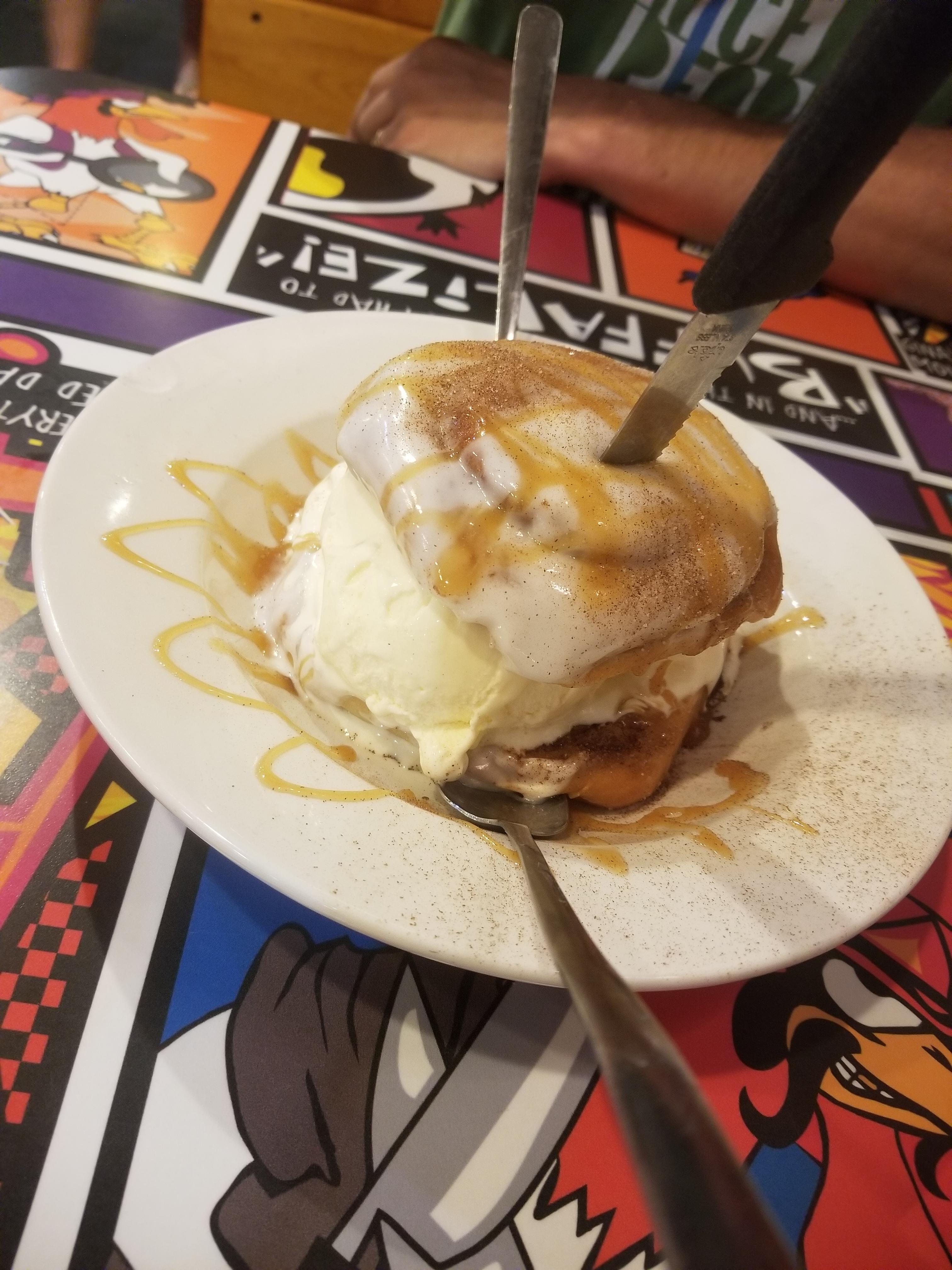 [I ATE] a cinnamon roll ice cream sandwich r/food