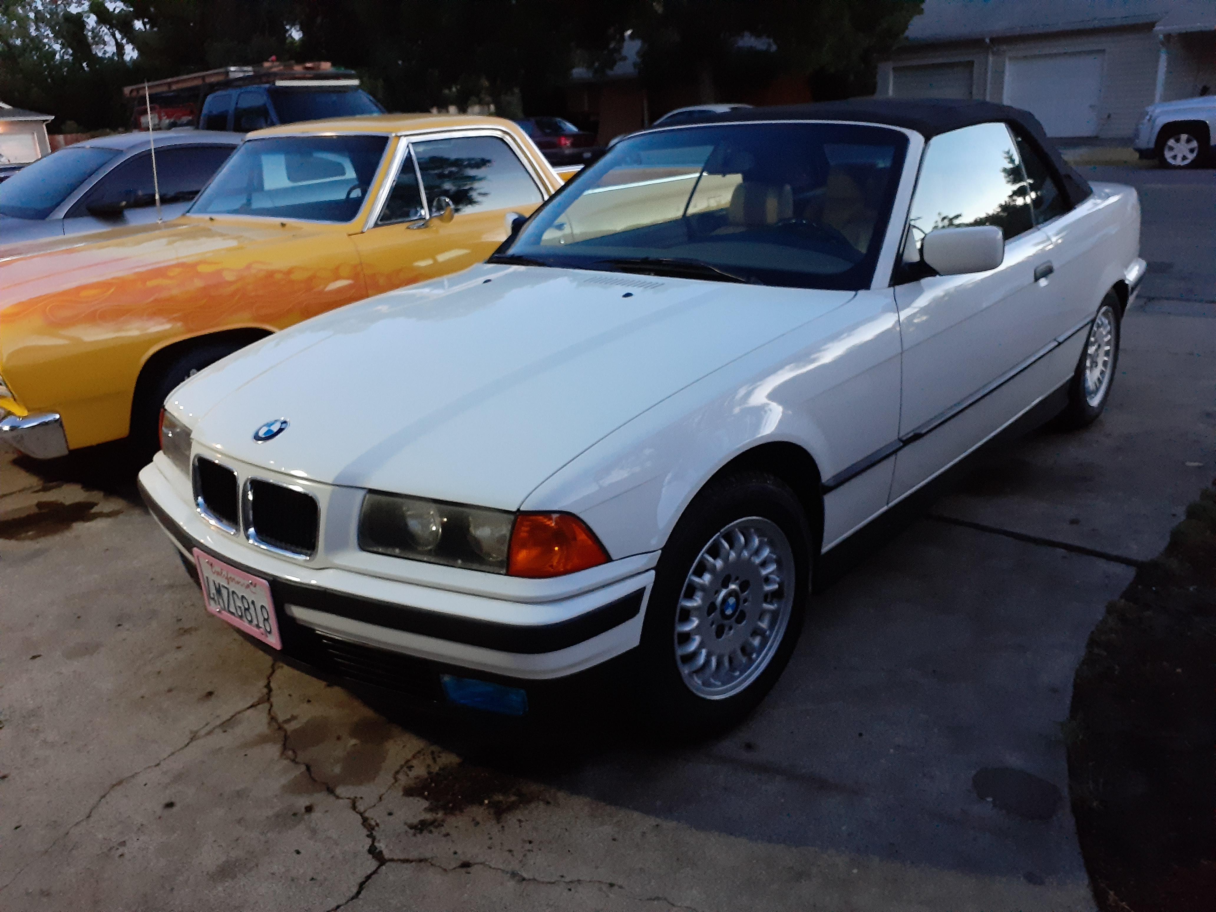 1994 318i : r/BMW