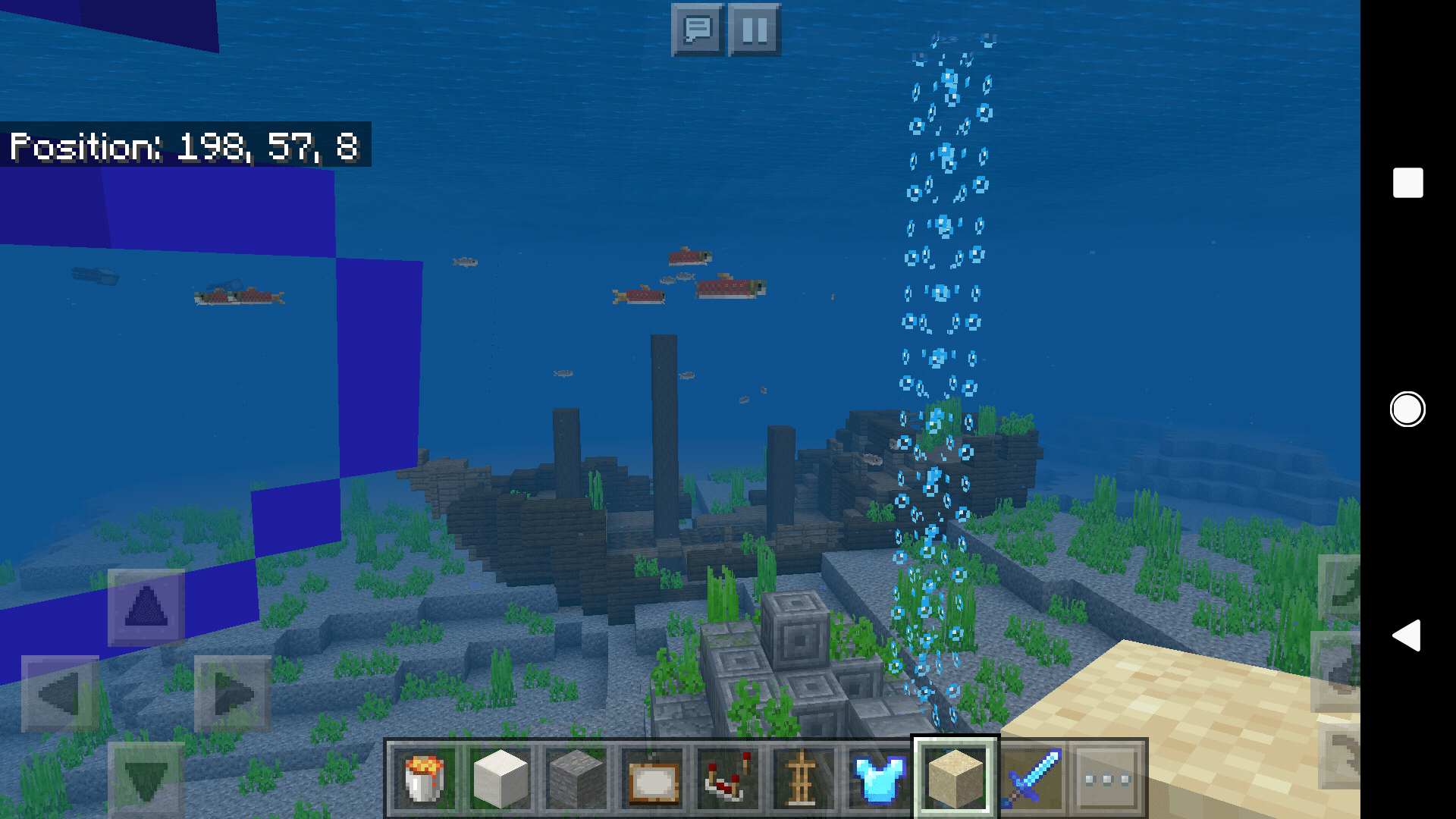 Underwater ruins and shipwreck right next to each other r/Minecraft