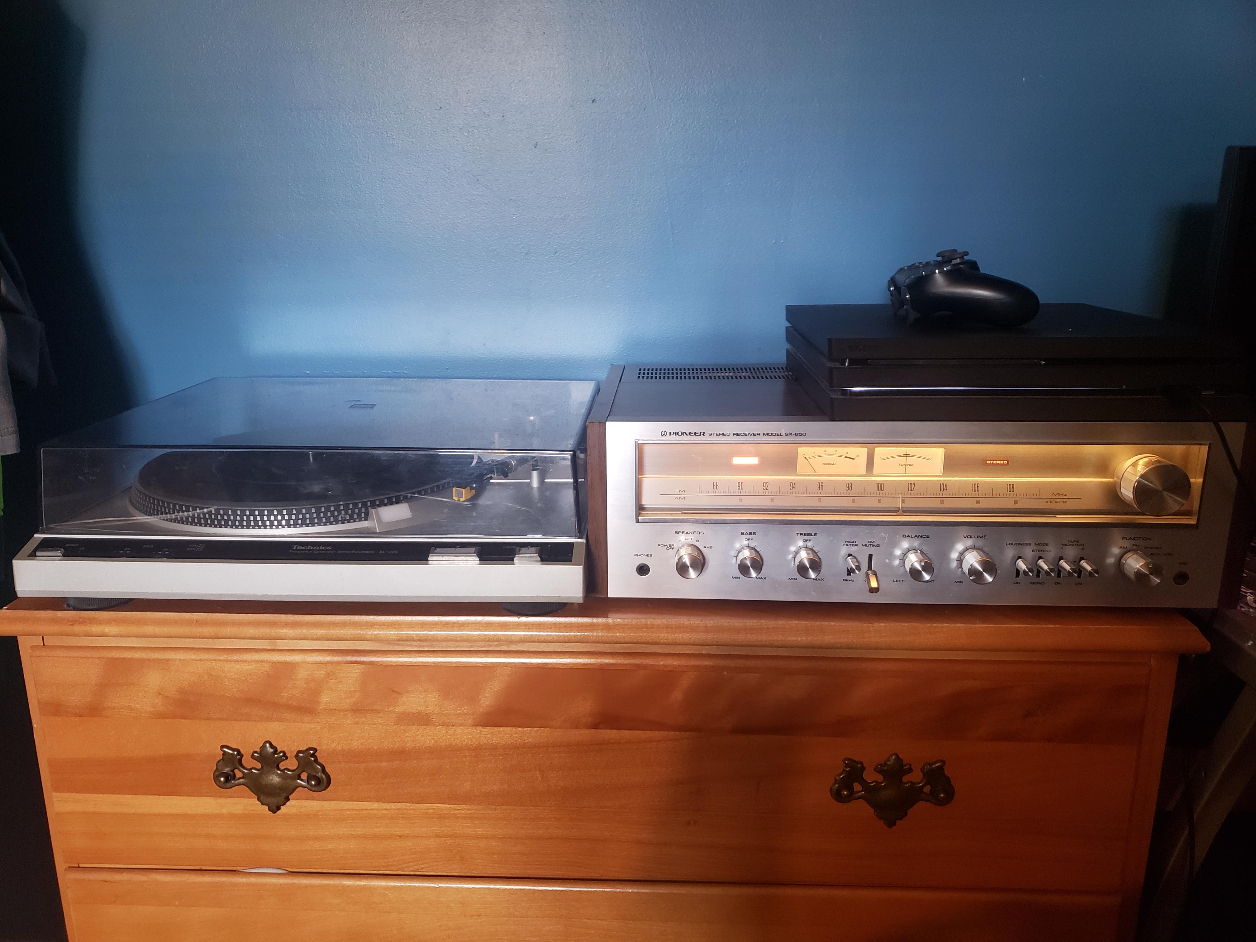 My First Turntable And Receiver r/vinyl