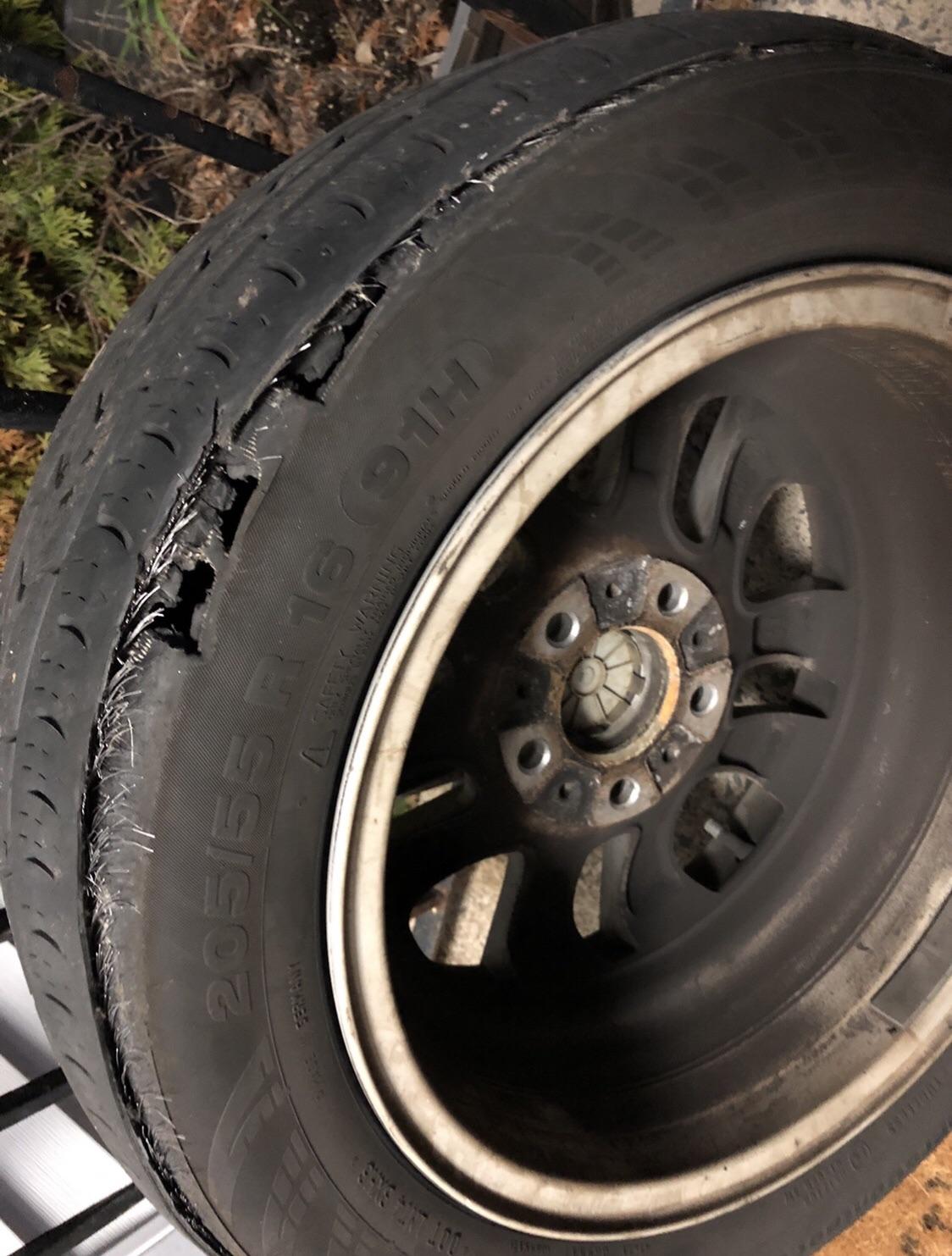 My BMW 328xi reporting low tire pressure… drive moderately! : r