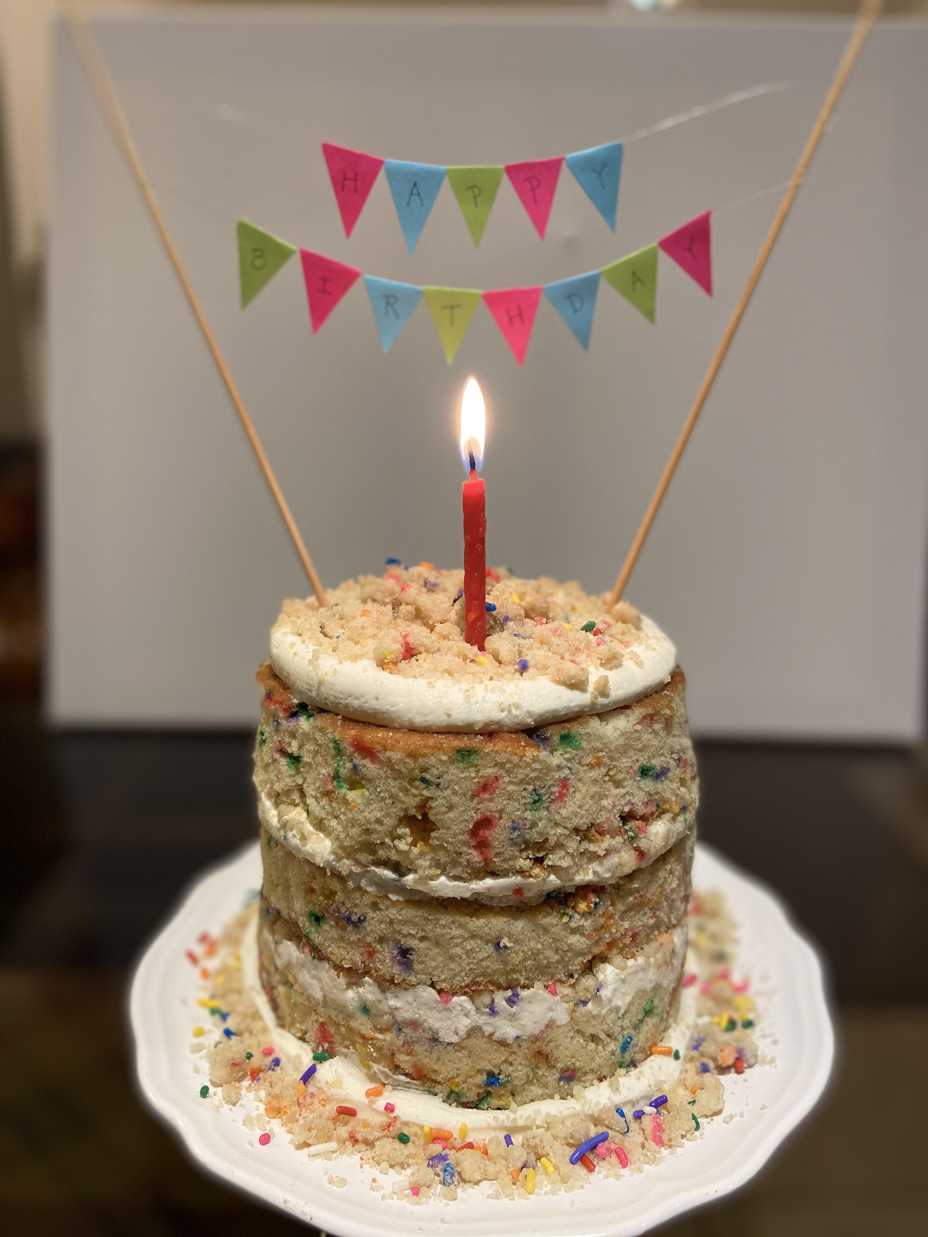 Made the Milk Bar birthday cake for my quaranbirthday r/FoodPorn