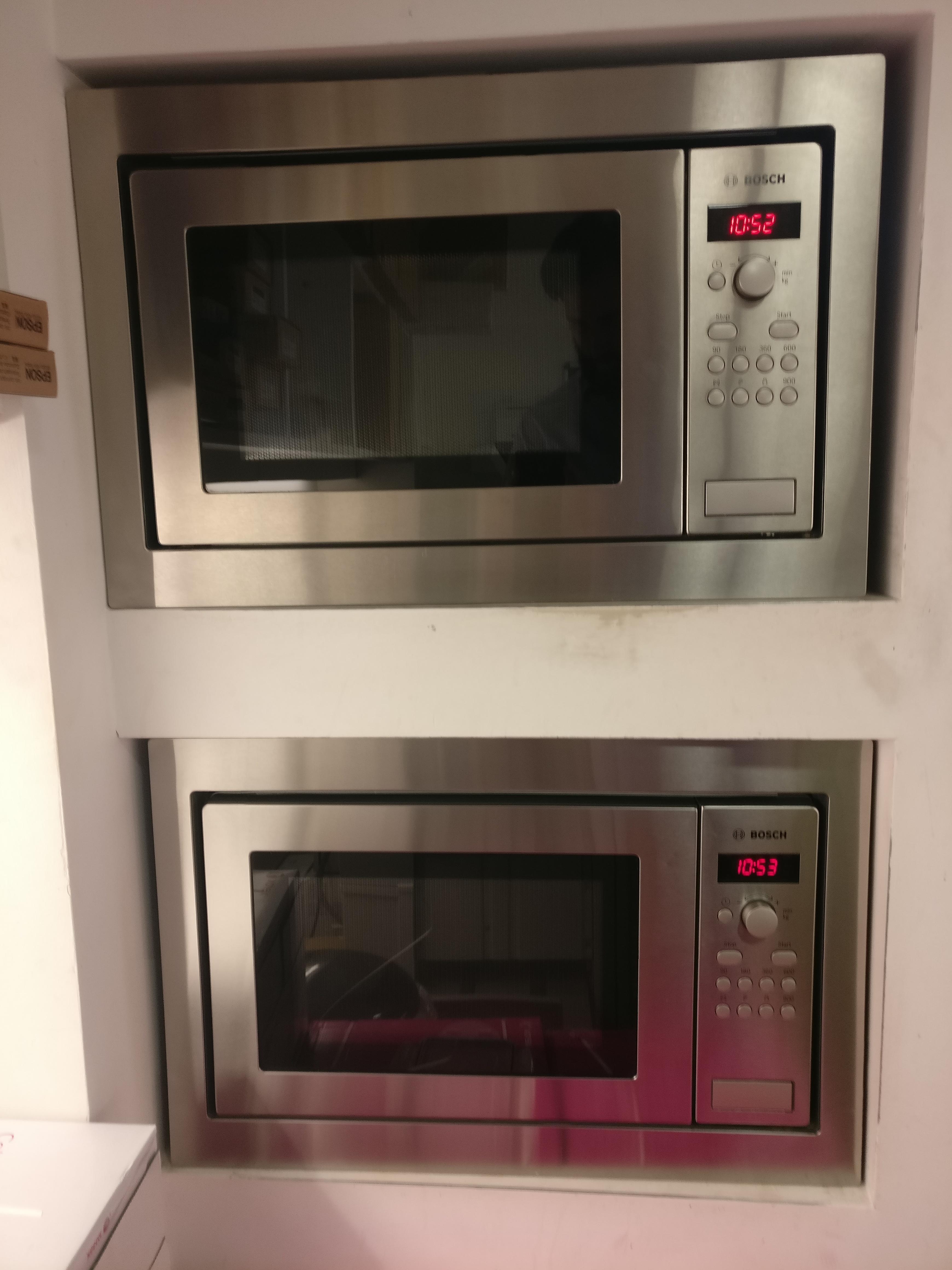 I find the display on these microwaves irritating. r/mildlyinteresting