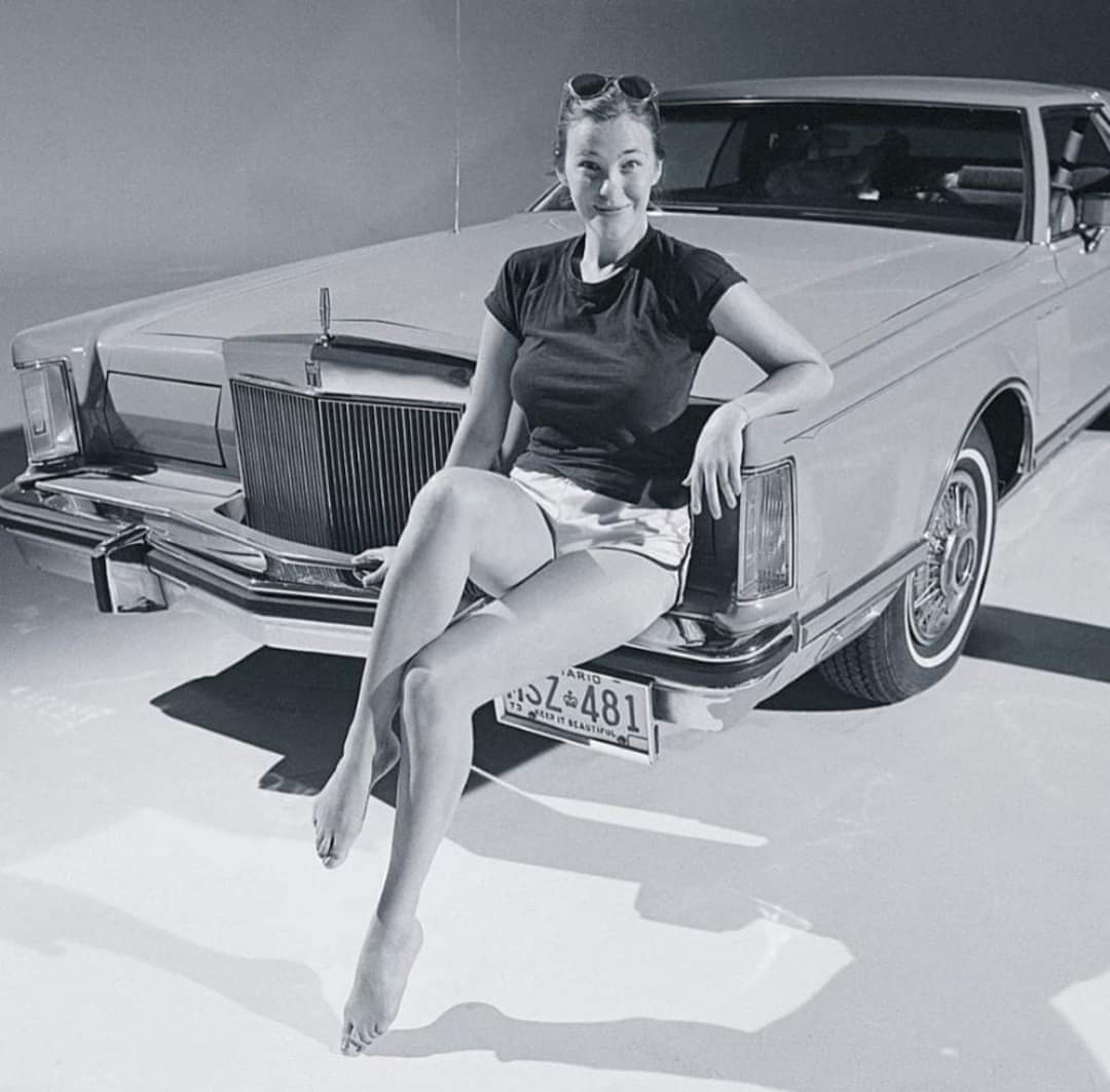 Catherine O'Hara in the 70's : SchittsCreek