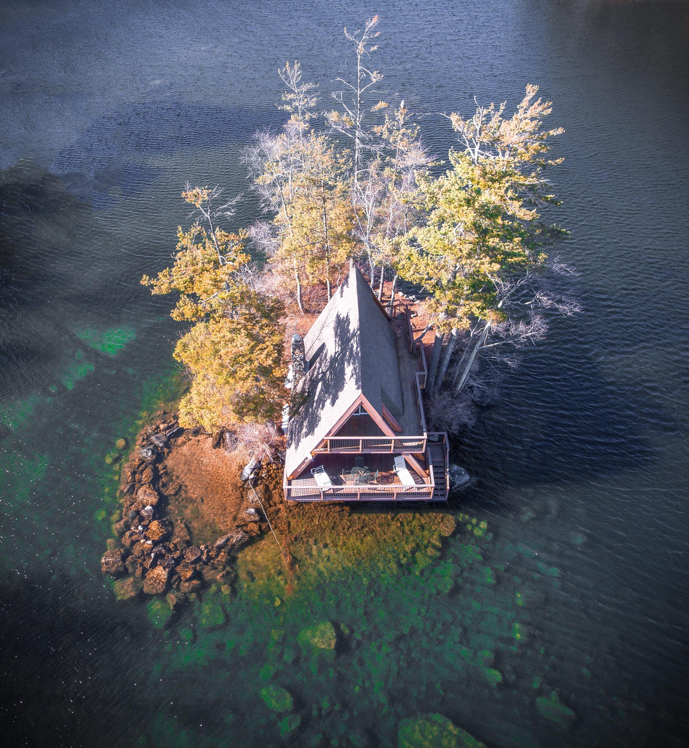 Perfect AFrame tucked away in New Hampshire r/CozyPlaces