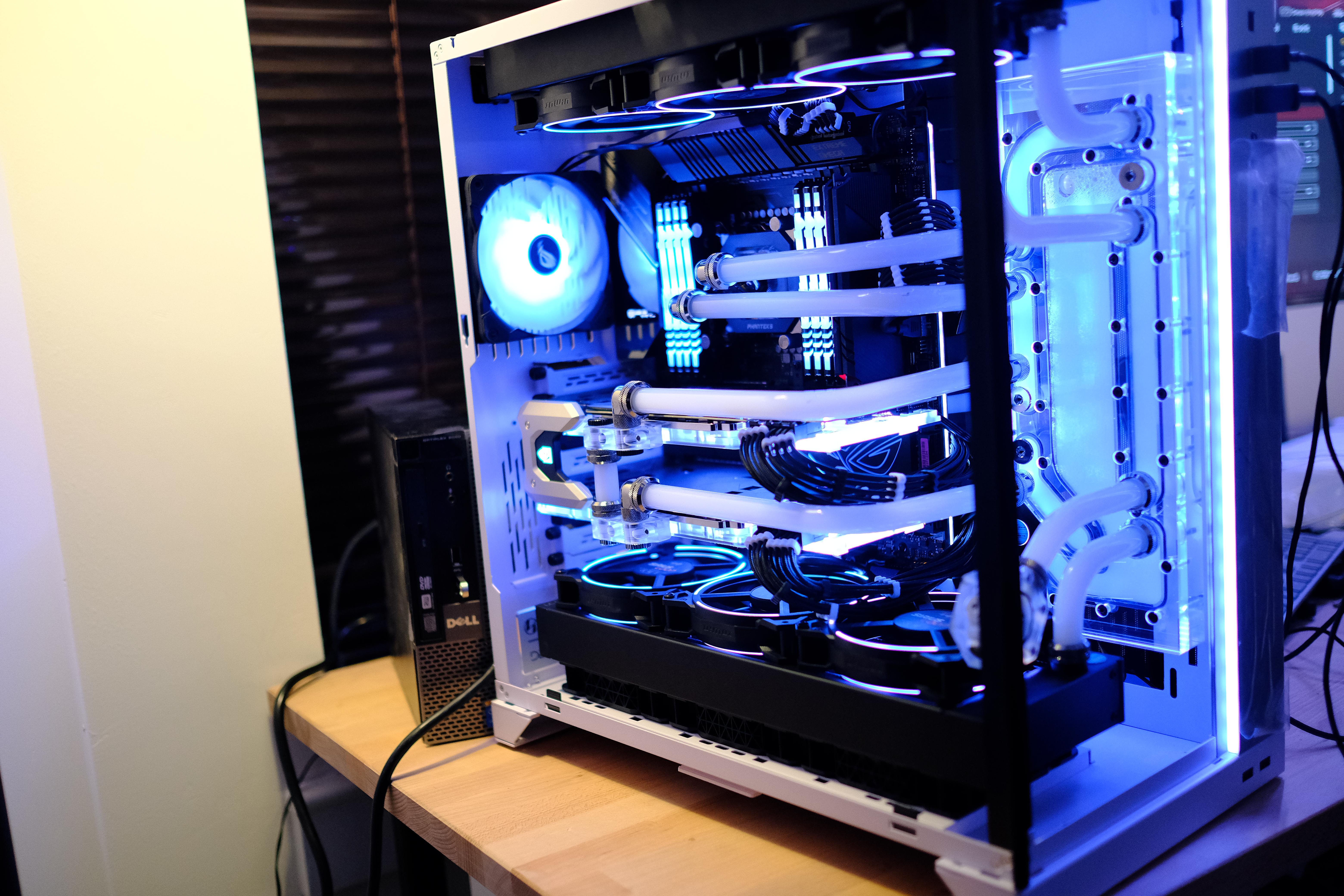 Started as an all aircooled pc... ended up with this beautiful thing