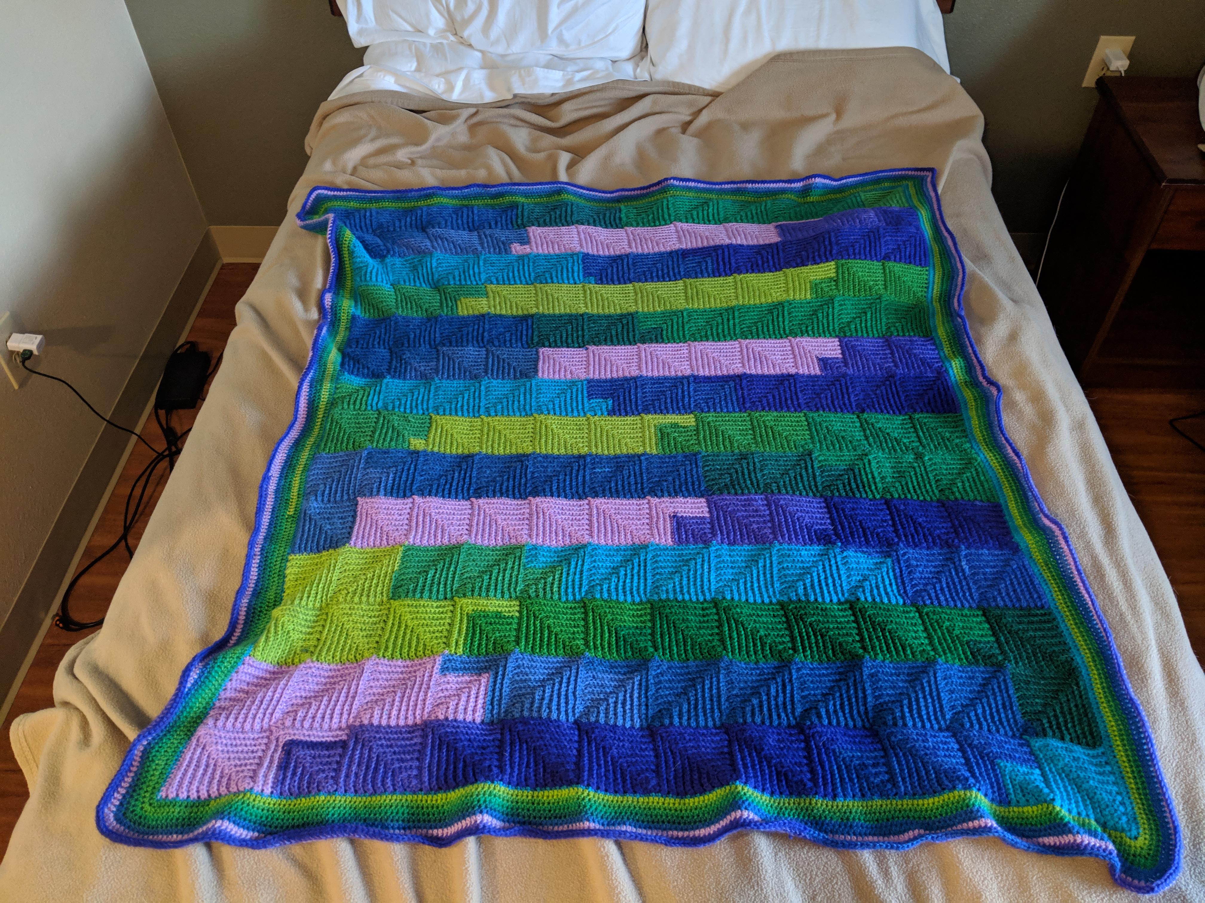 Continuous mitered square blanket r/crochet