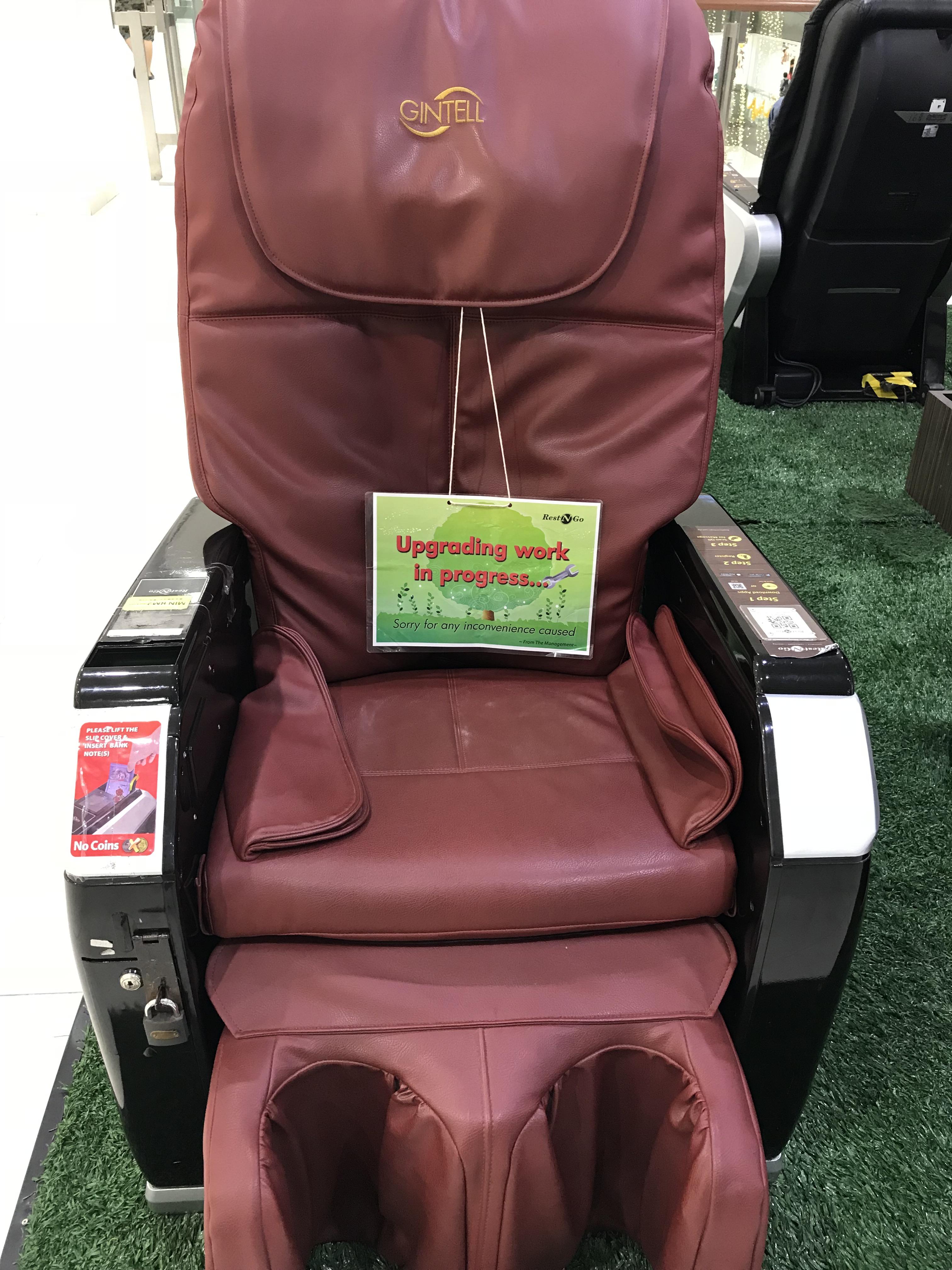 This massage chair in this mall is under upgrading r/mildlyinteresting