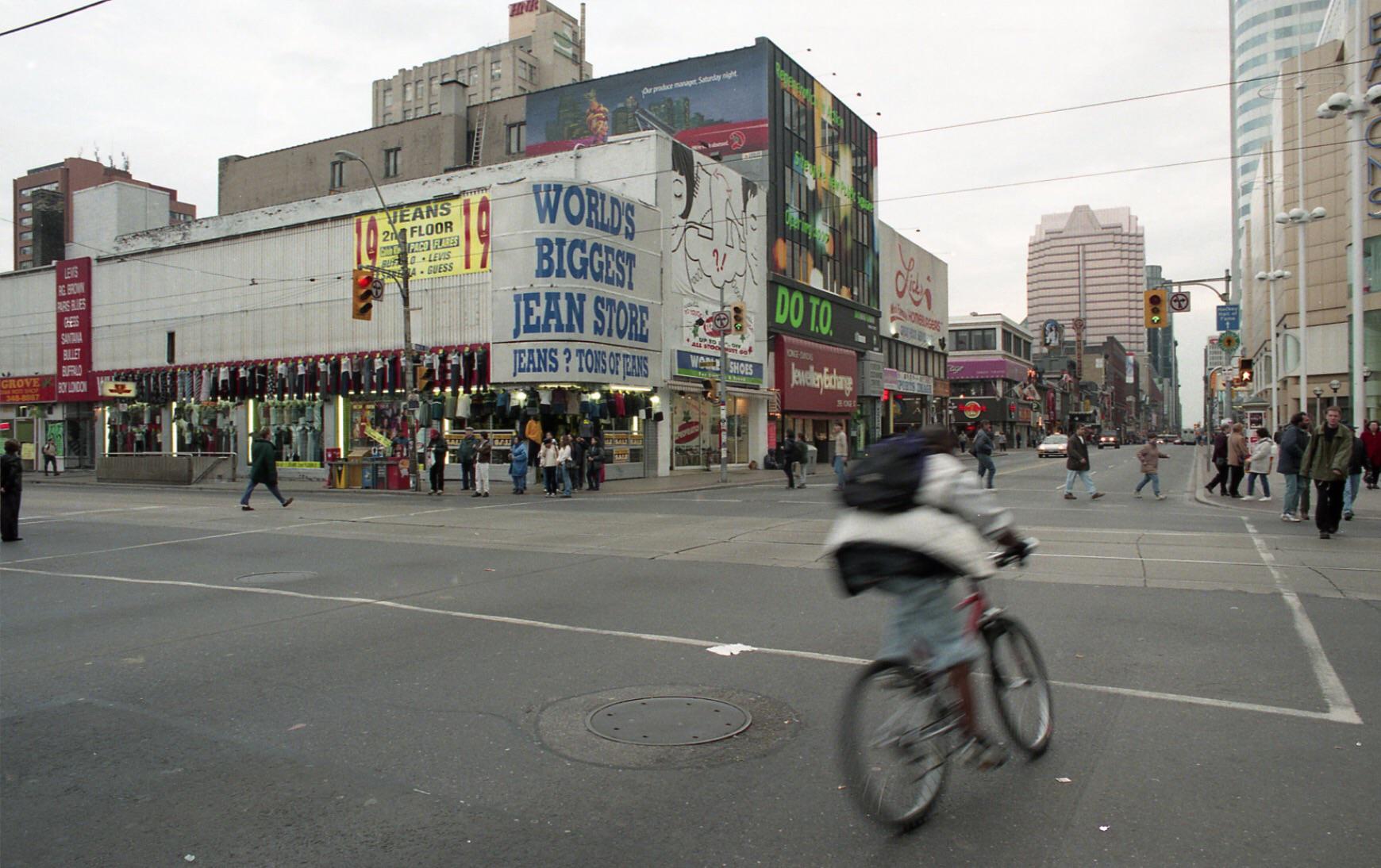 Yonge and Dundas 1998 r/toronto