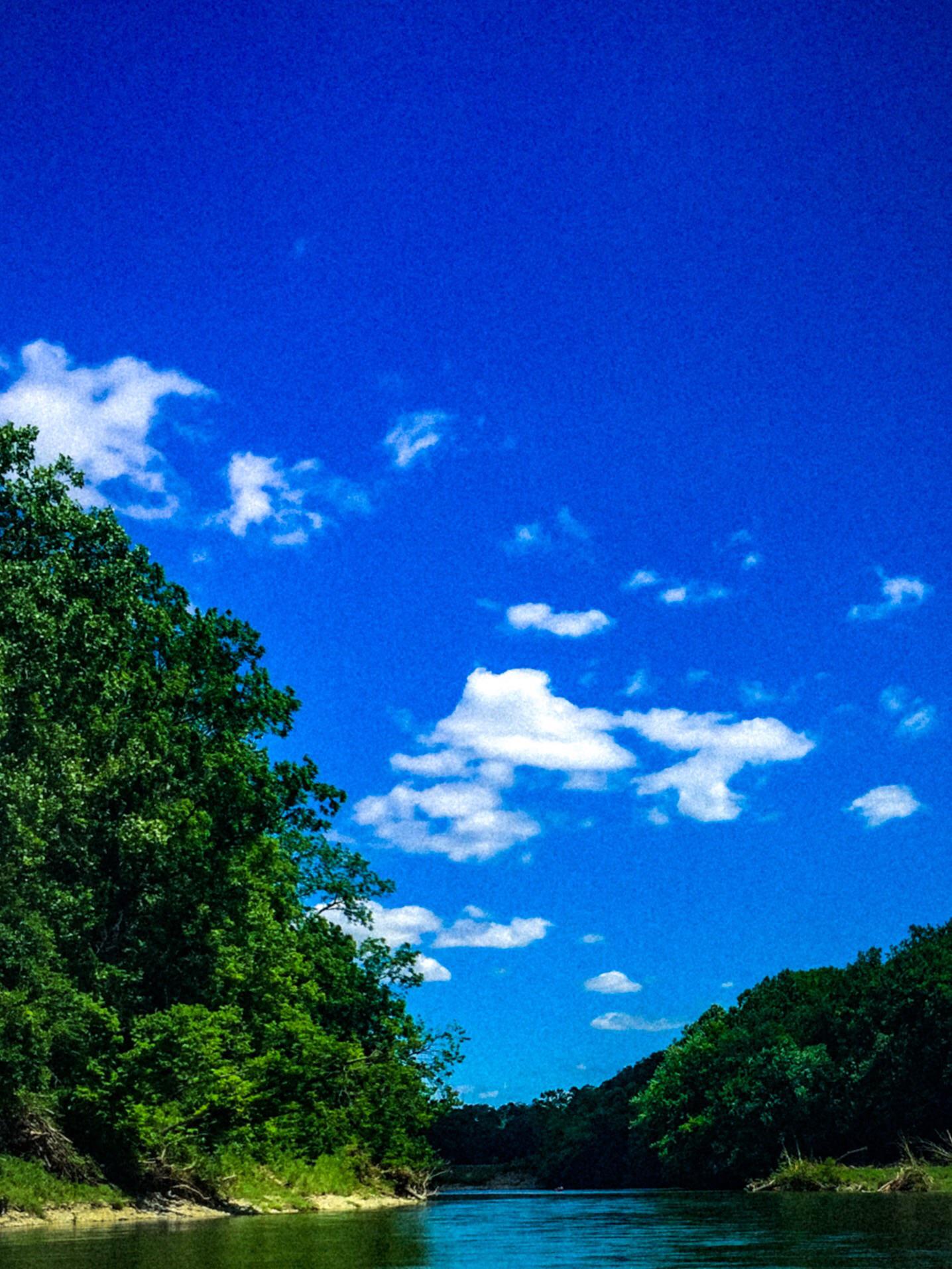 Indiana is pretty sometimes. White River Brookville, IN [OC] 2448 x