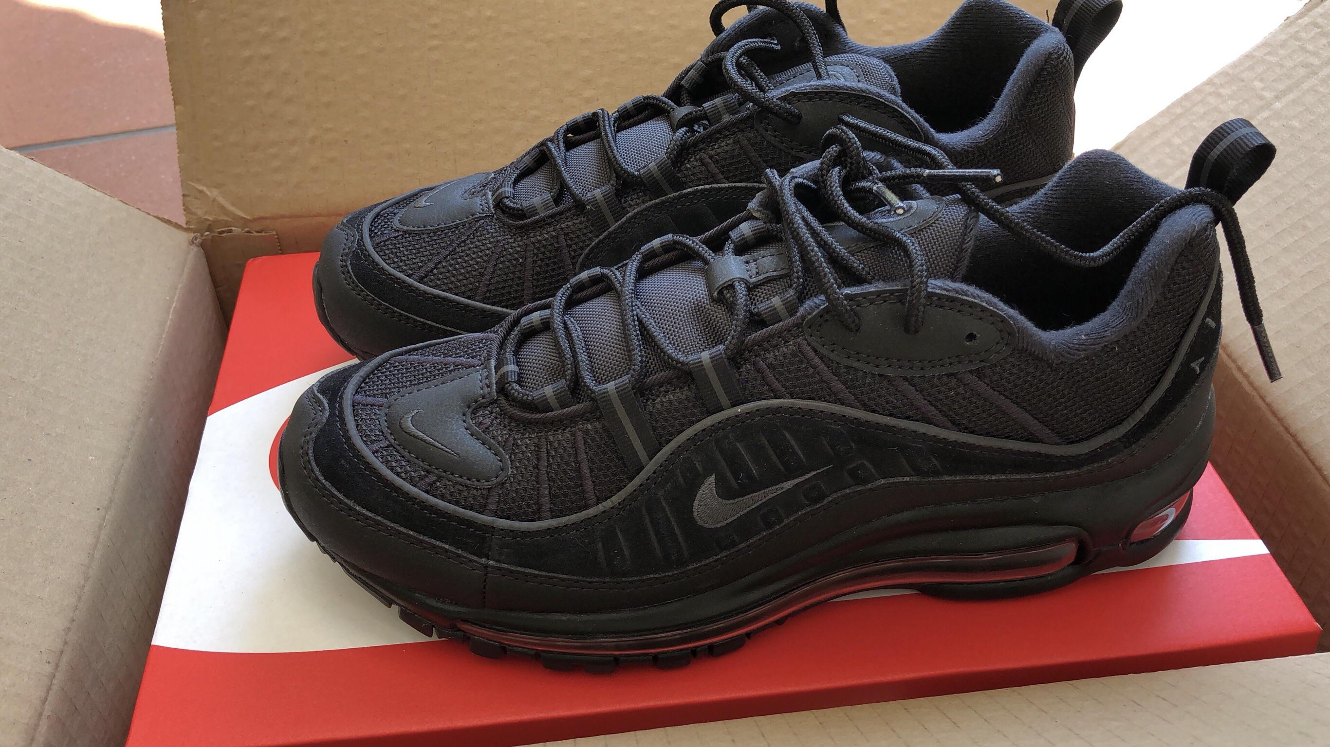 Air Max 98 Black! Got my first pair for the first time! I’ve been