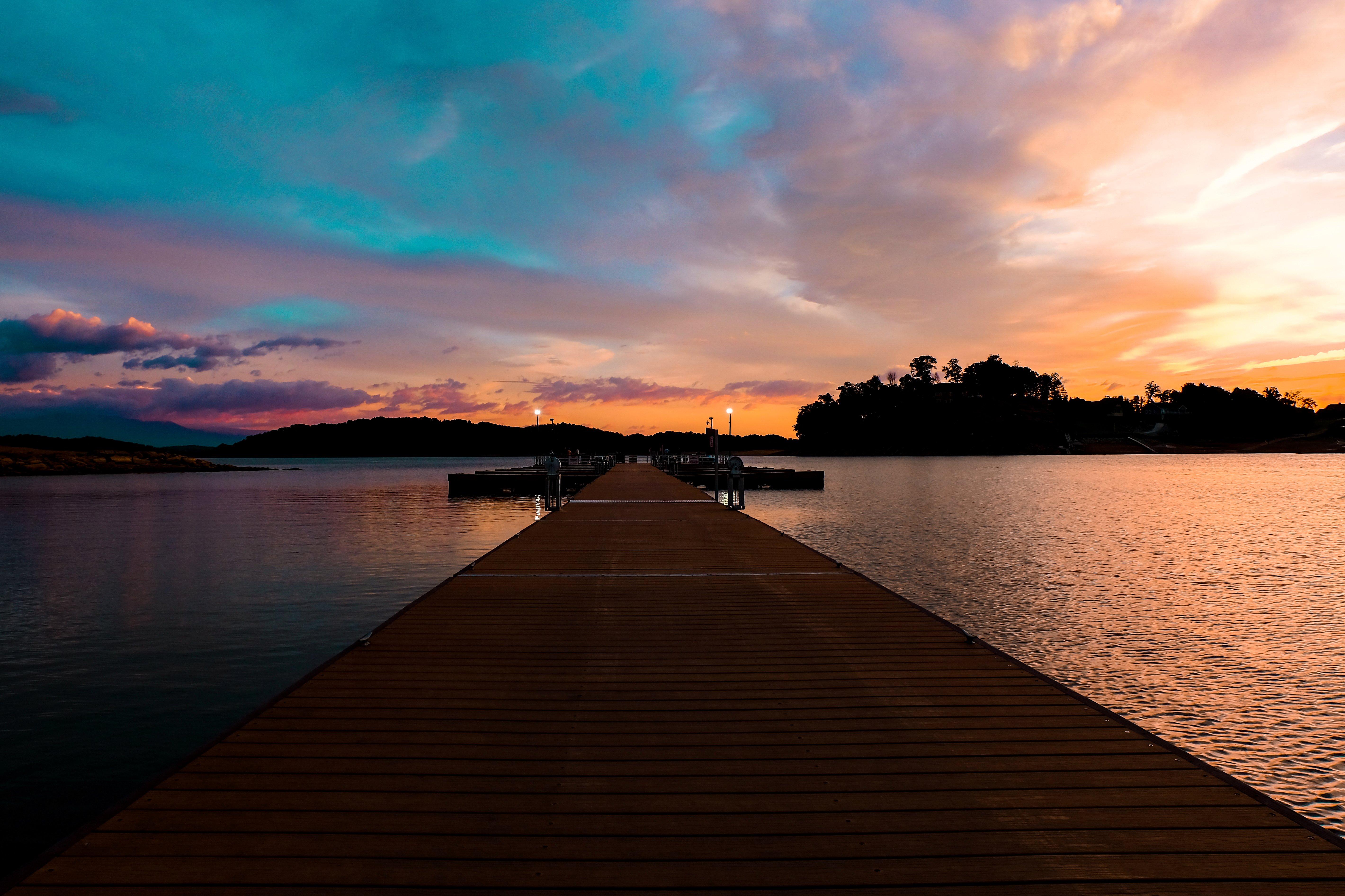 Douglas Lake. Dandridge Tennessee. [5681x3786] Fuji X r/SkyPorn
