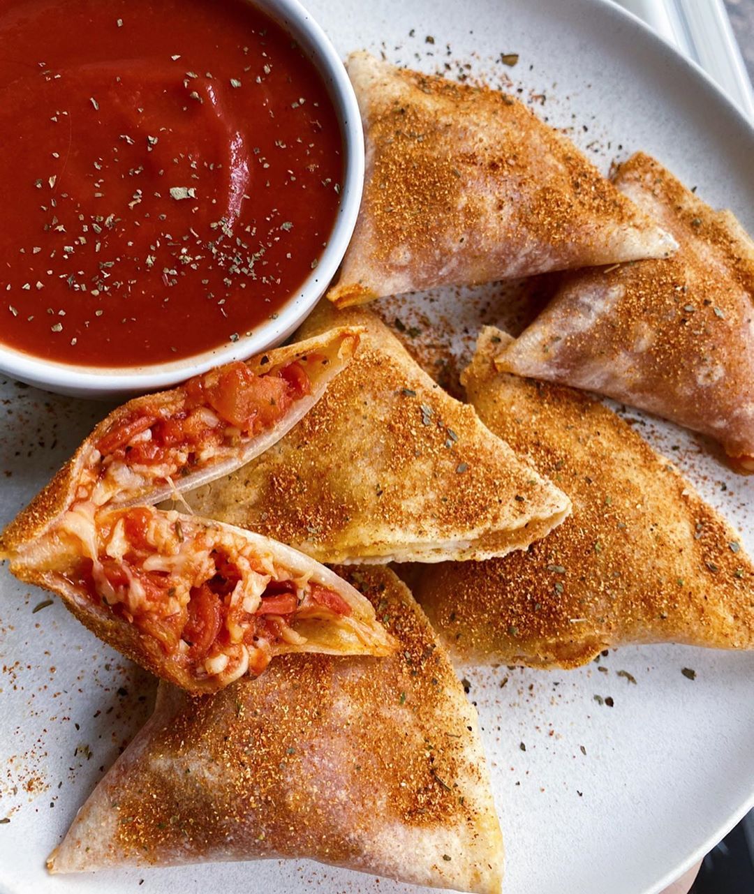 Pizza Pockets (using lowcarb, glutenfree tortillas) r/ketorecipes