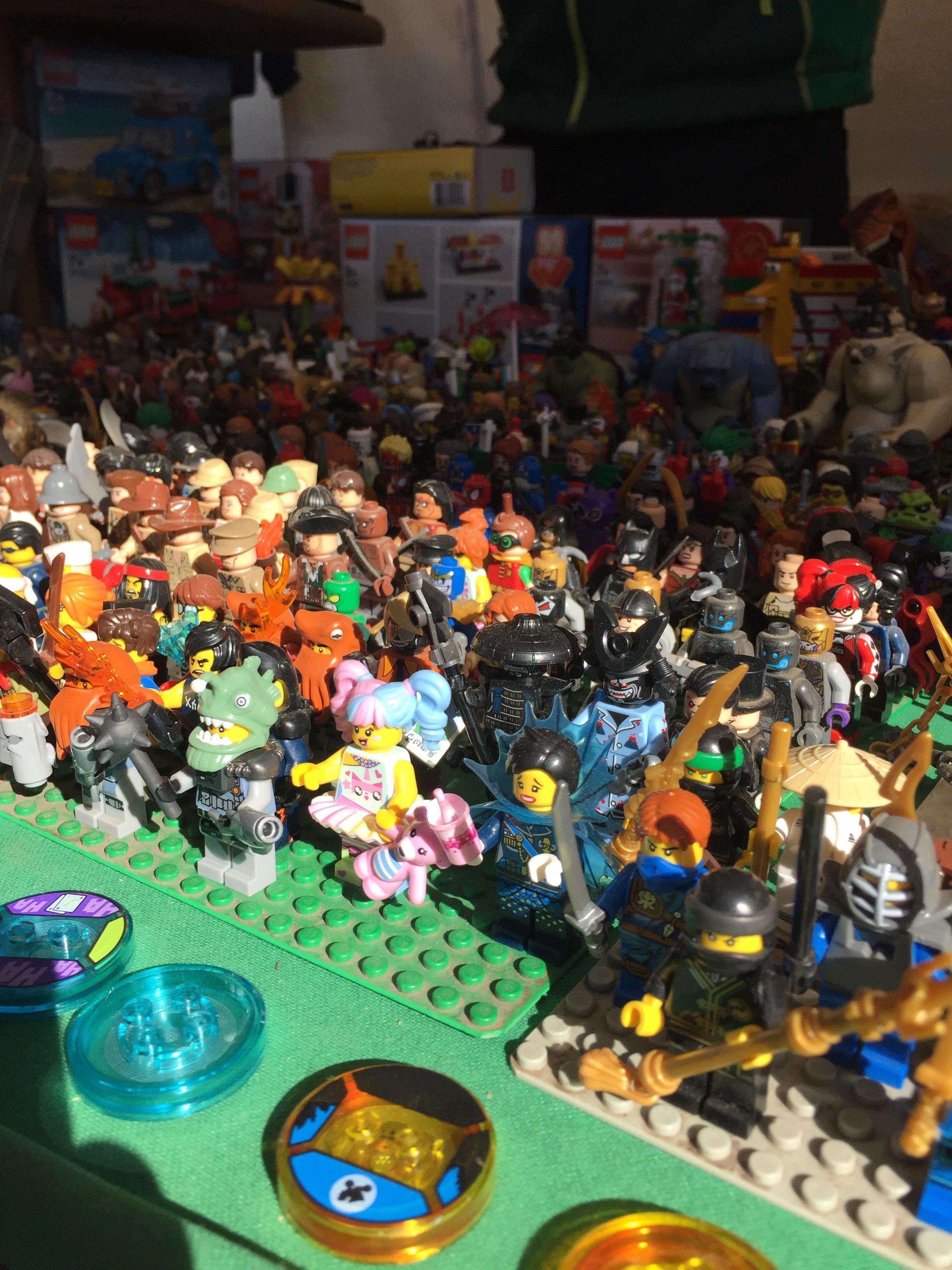 Amazing minifigure collection in Mauerpark flea market r/lego