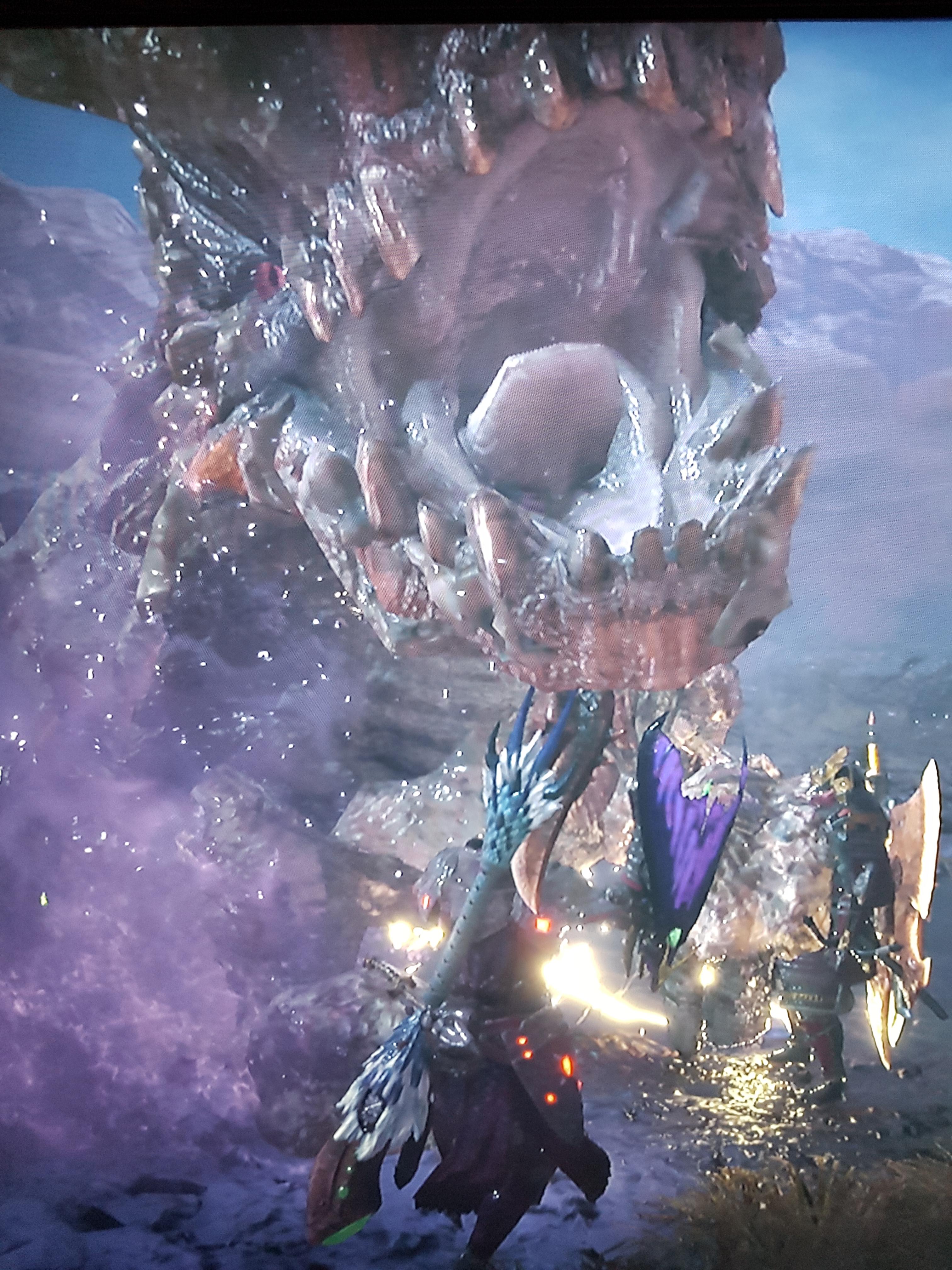 Here Barroth OPEN WIDE for the Tranq Bomb!! Yikes r/MonsterHunterWorld